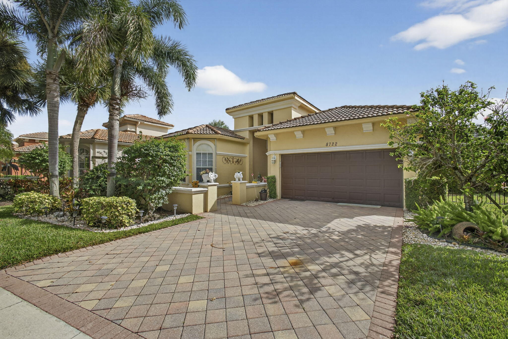 8722 Via Brilliante Property Photo 1