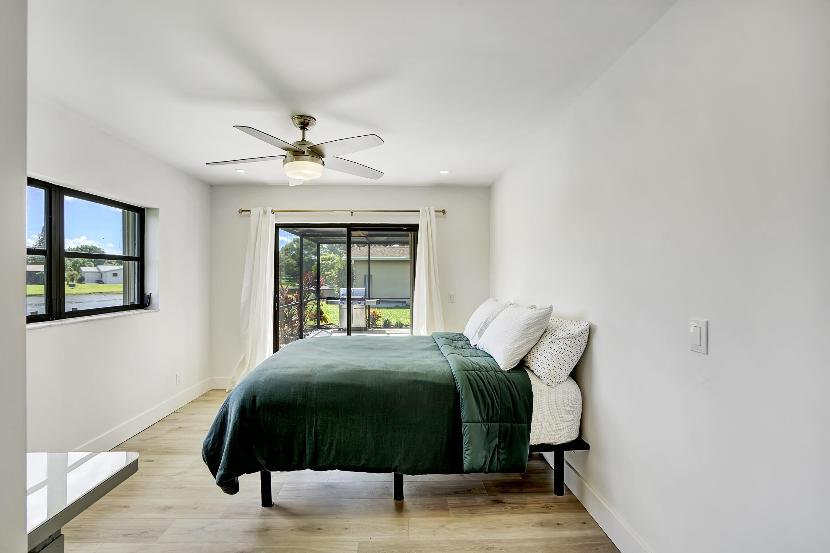 14608 Country Side Lane Property Photo 14