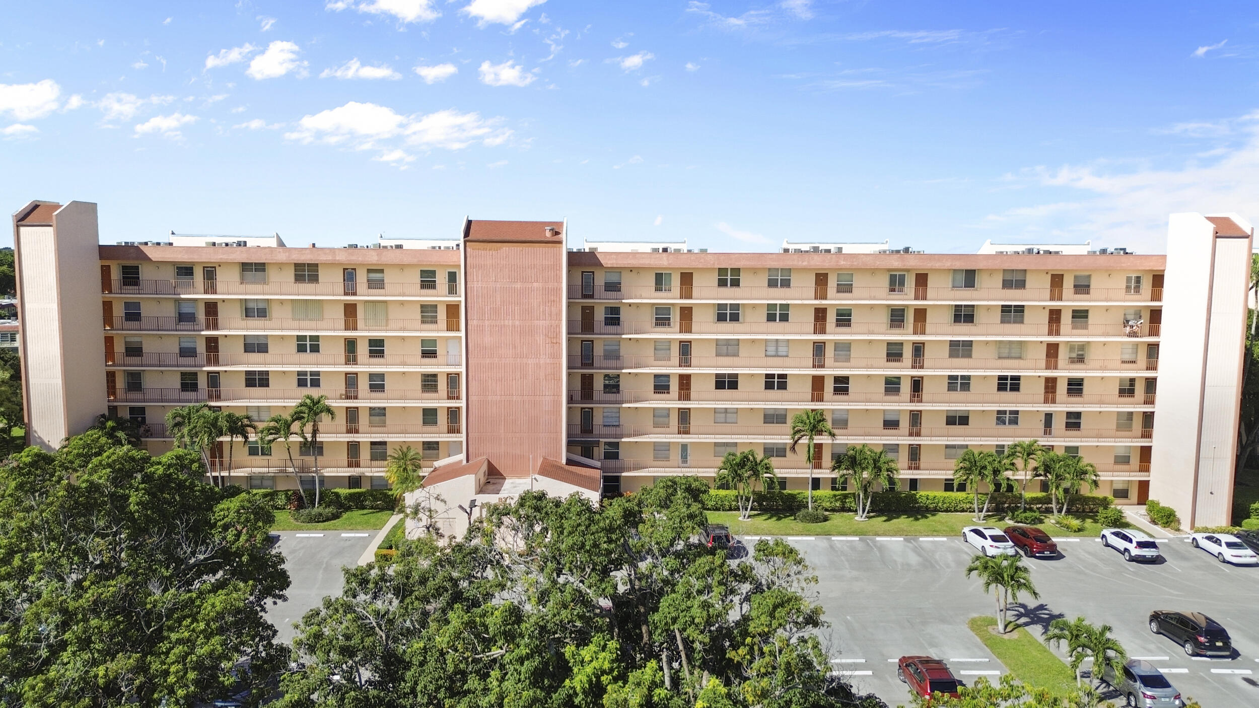 14671 Bonaire Boulevard 404 Property Photo 1
