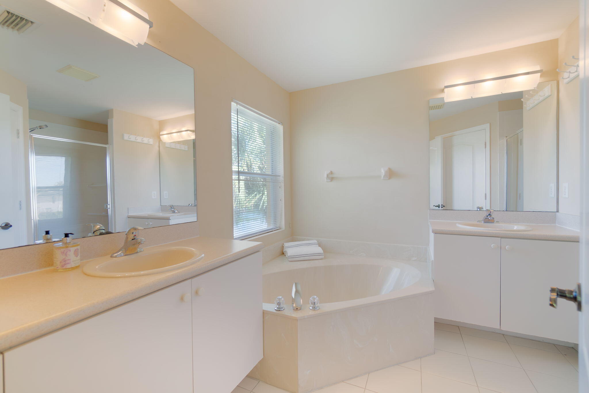 213 River Bluff Lane Property Photo 17