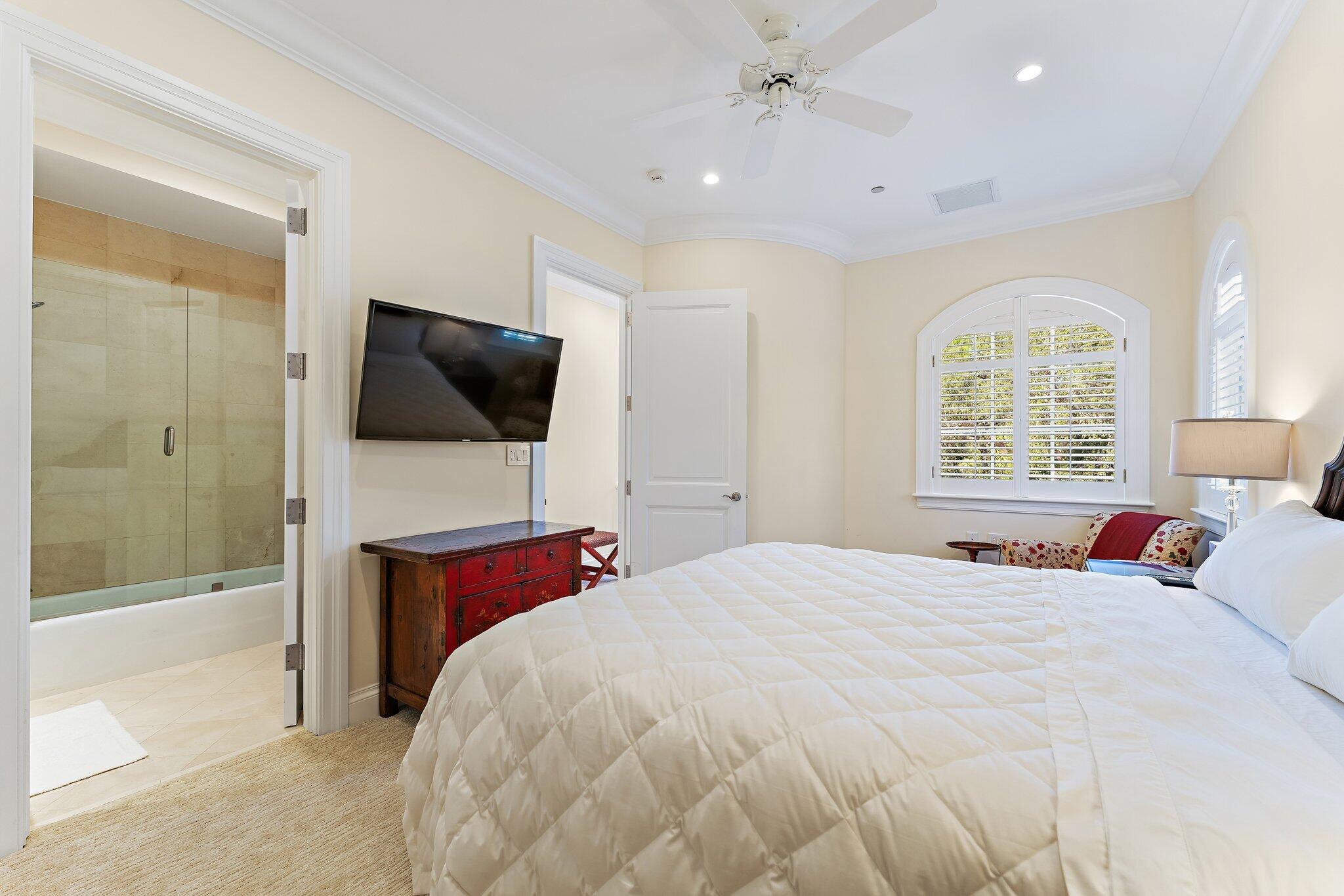 611 White Pelican Way Property Photo 27