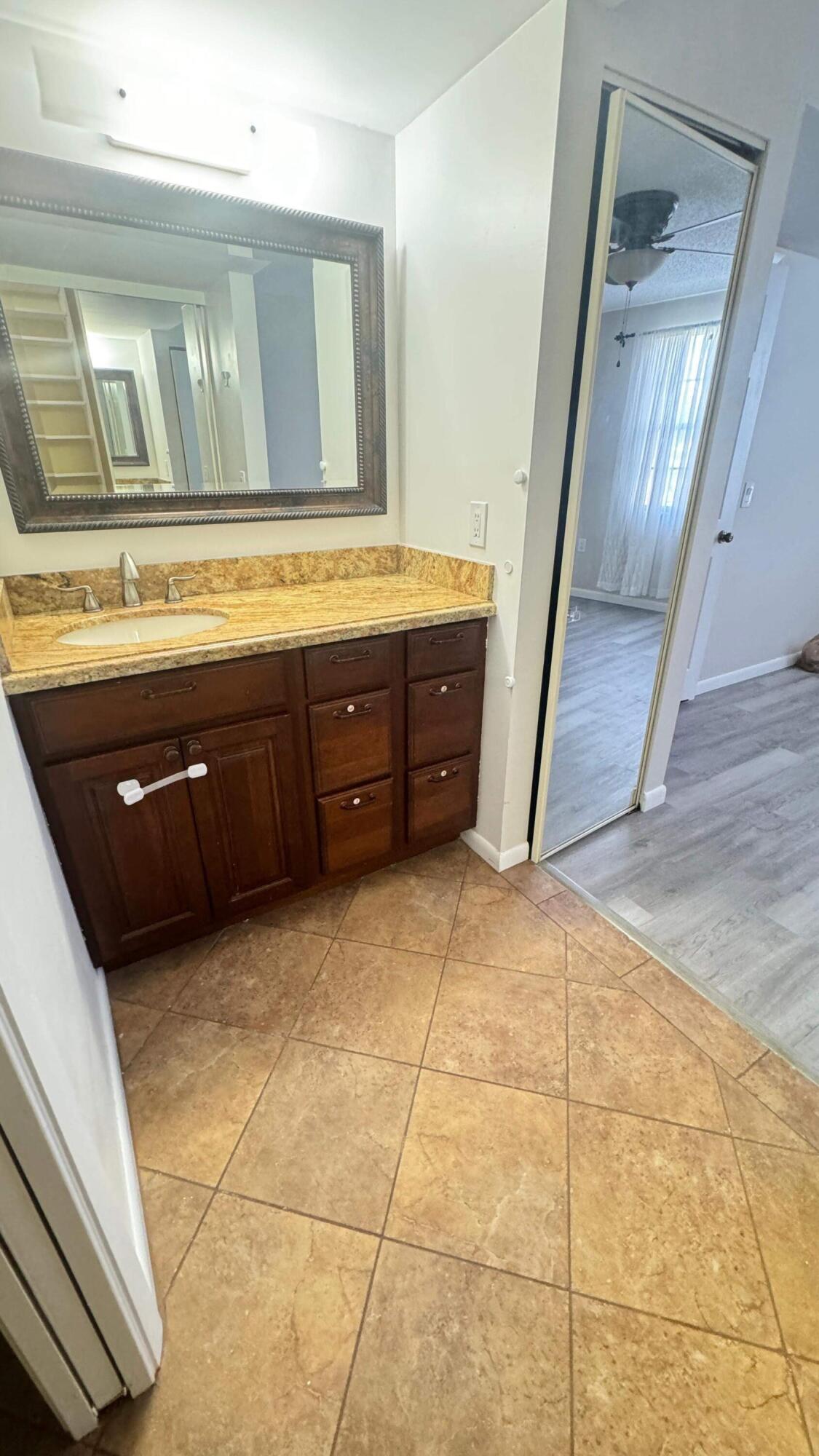 6049 Balboa Circle 202 Property Photo 10