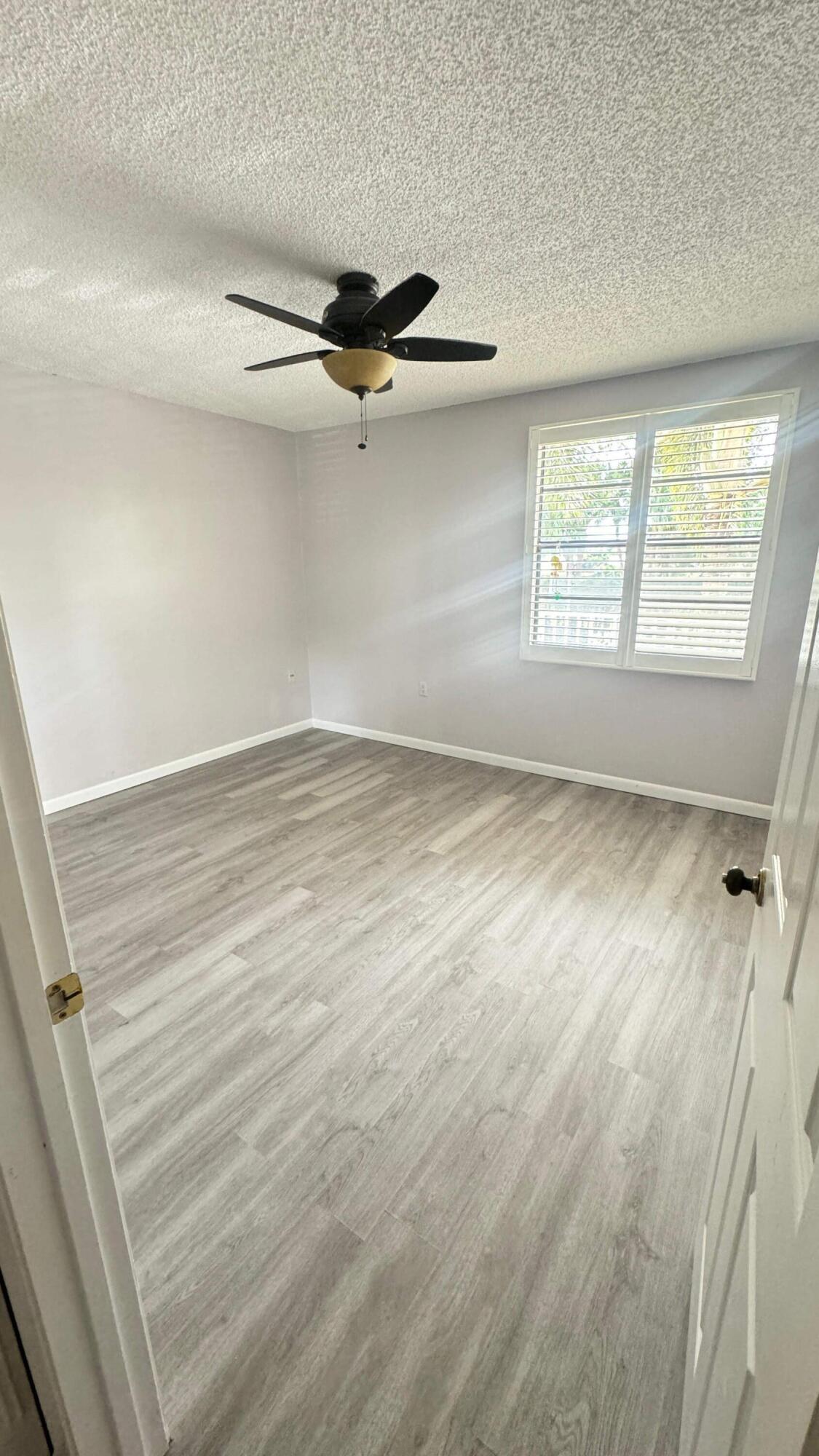 6049 Balboa Circle 202 Property Photo 15