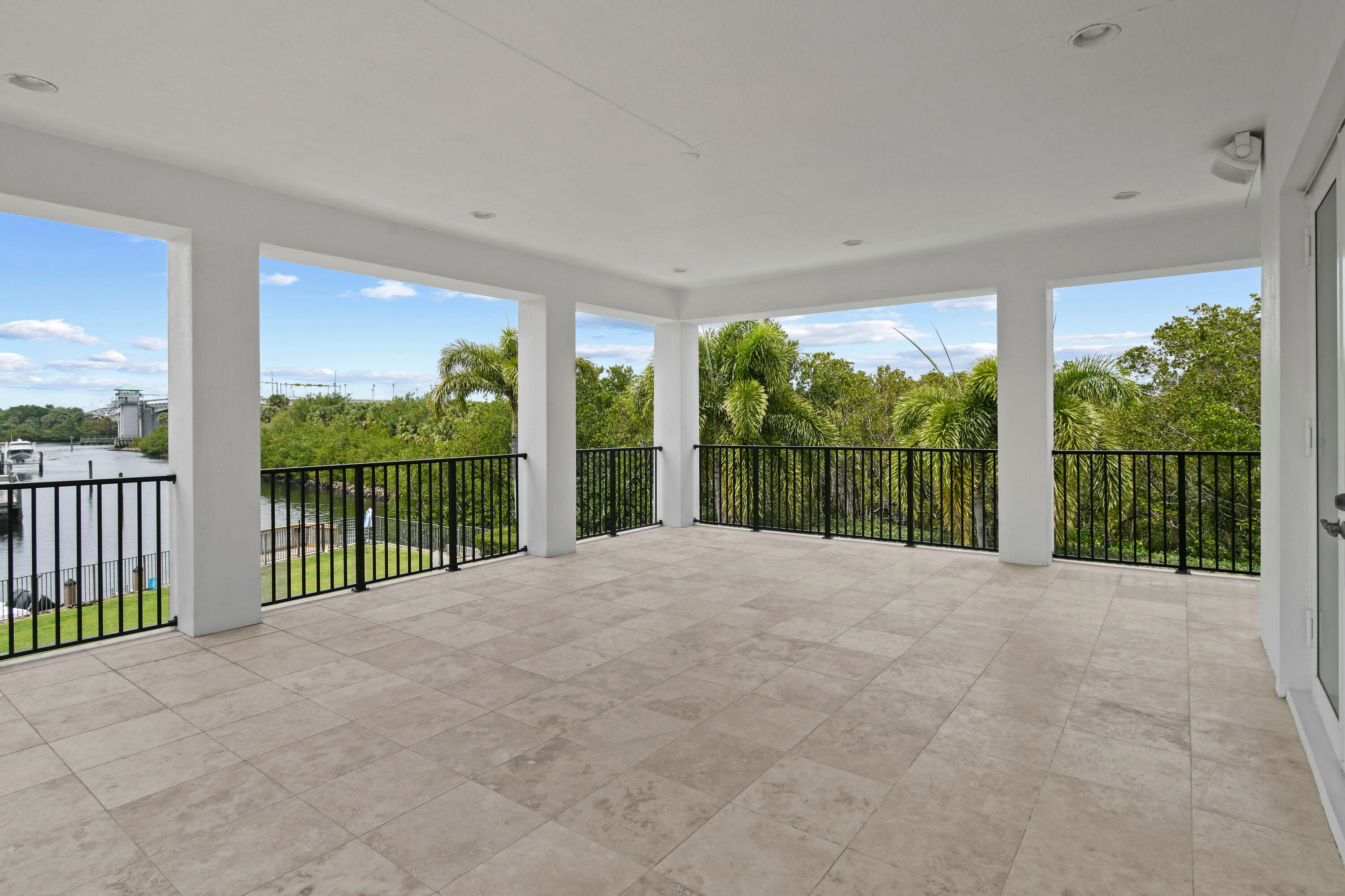 13965 Willow Cay Drive Property Photo 56