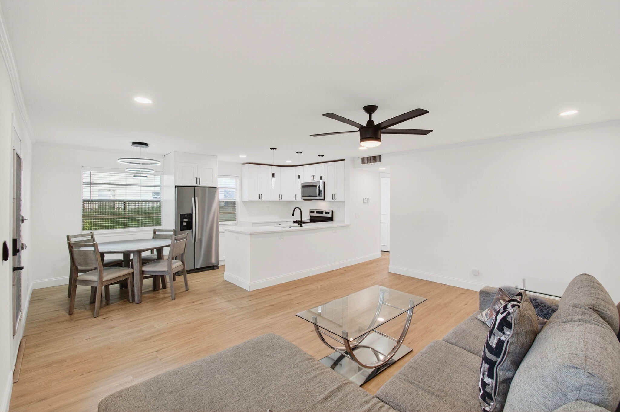 449 Normandy J Property Photo 7