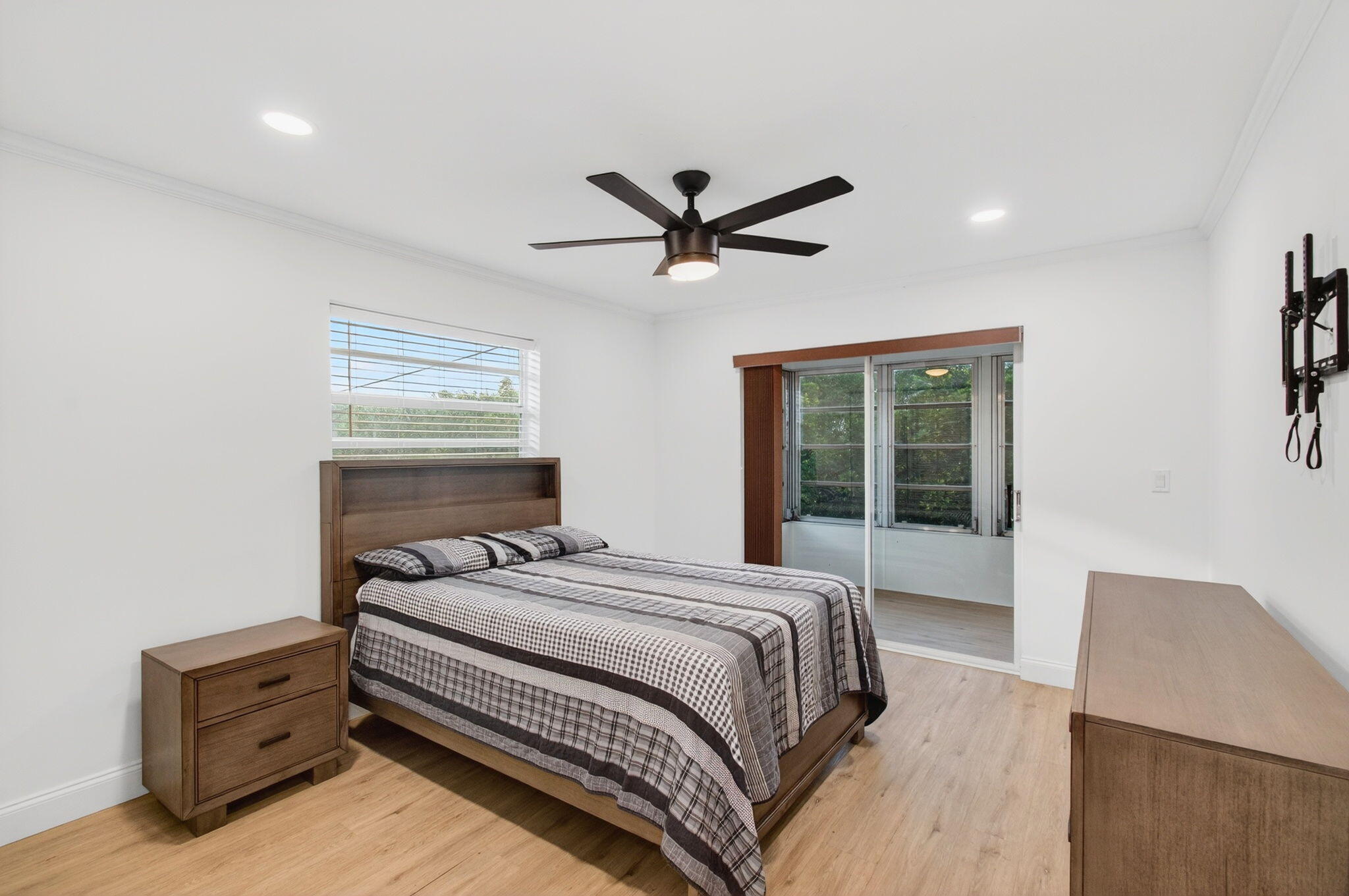 449 Normandy J Property Photo 25
