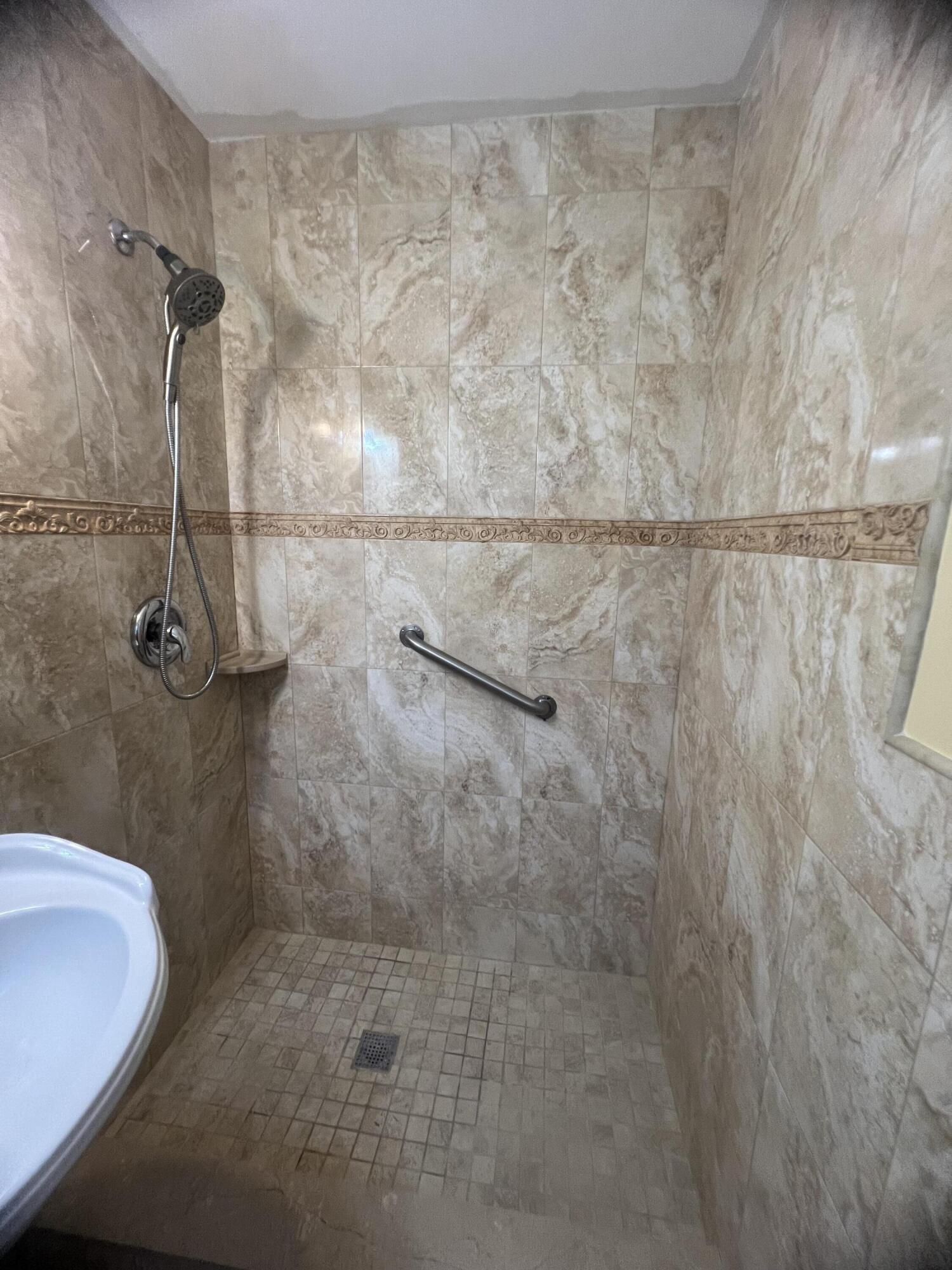 4052 Collin Drive Property Photo 12