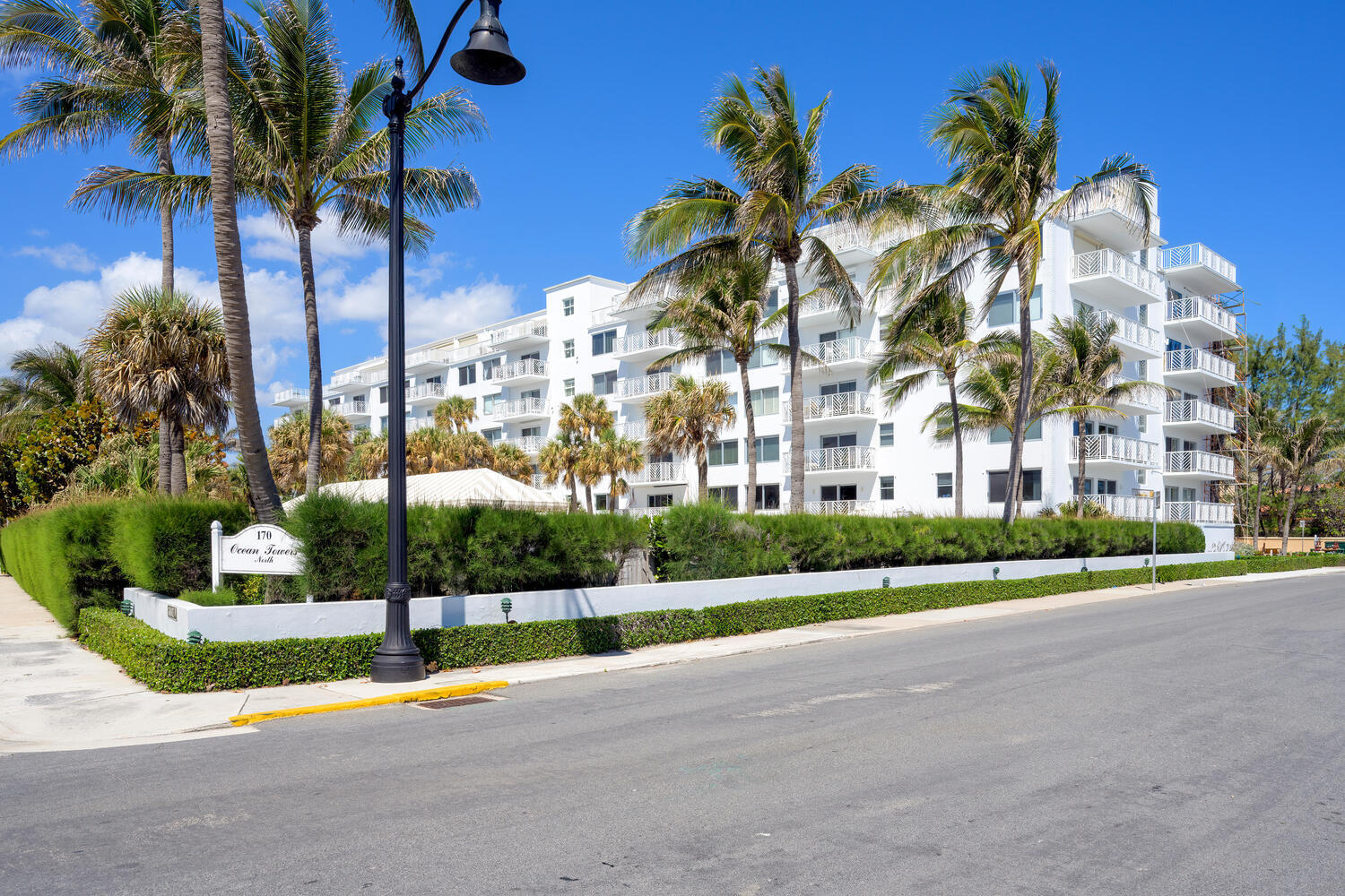 170 N Ocean Boulevard 511 Property Photo 2