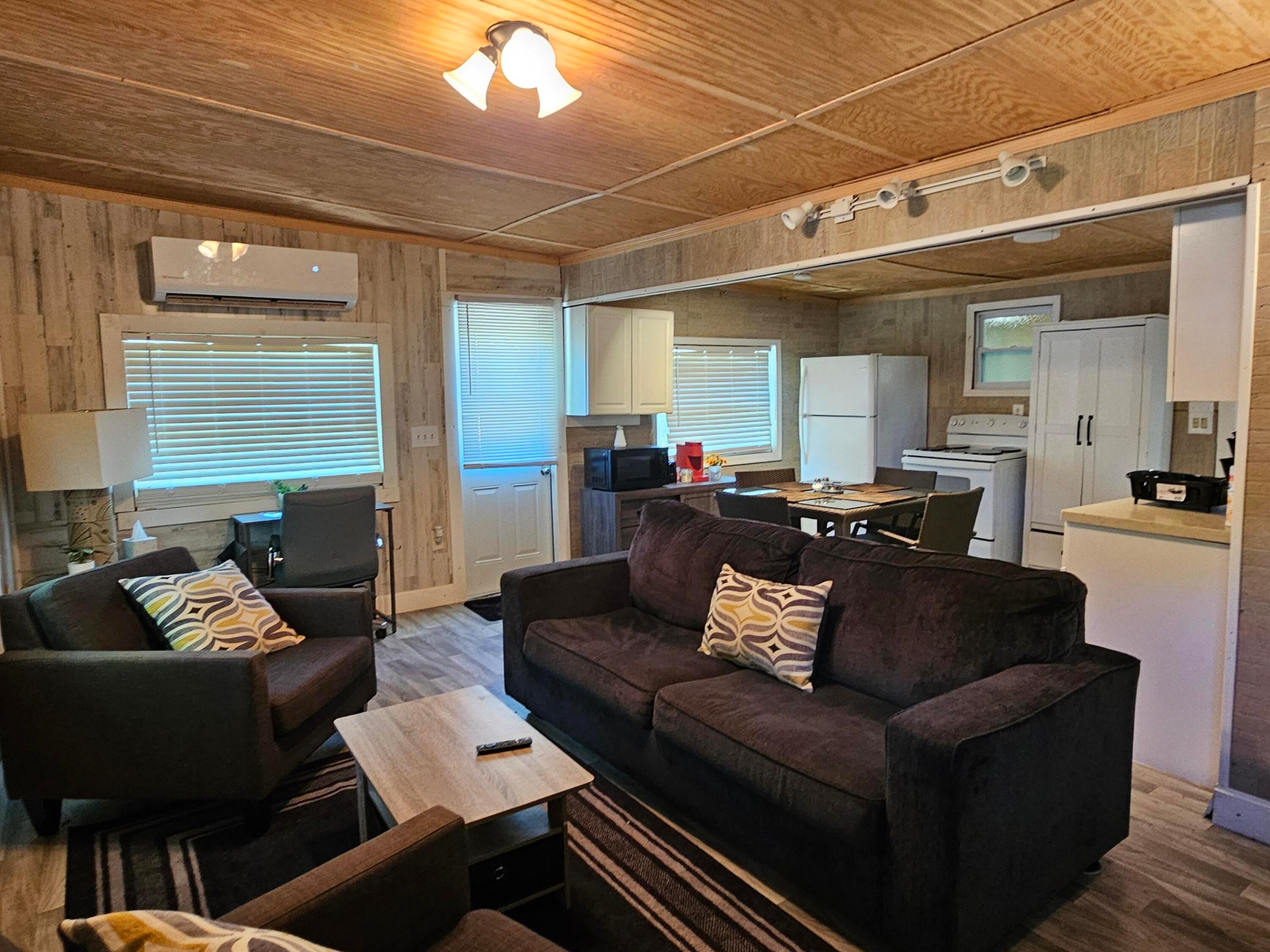 1087 Dusty Lane Property Photo 3