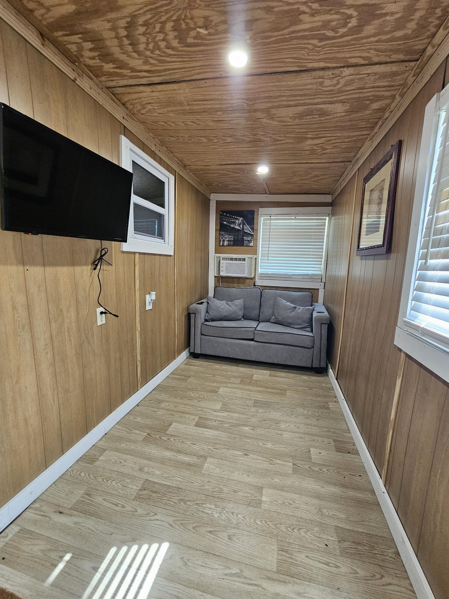 1087 Dusty Lane Property Photo 12