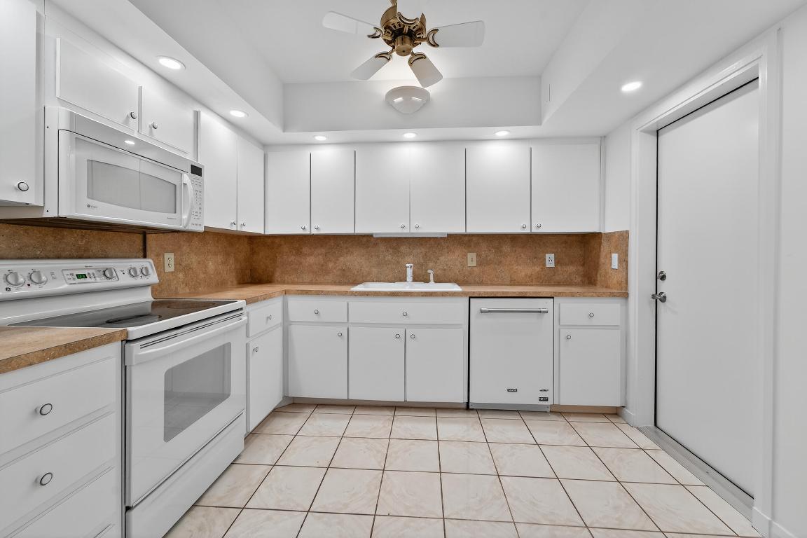 6 Concourse Drive A Property Photo 3