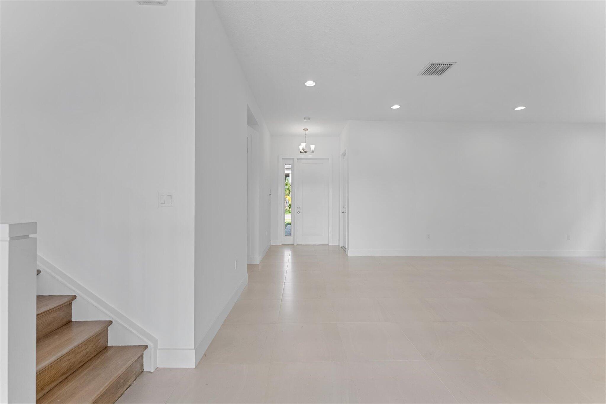 20062 Hirono Lane Property Photo 4