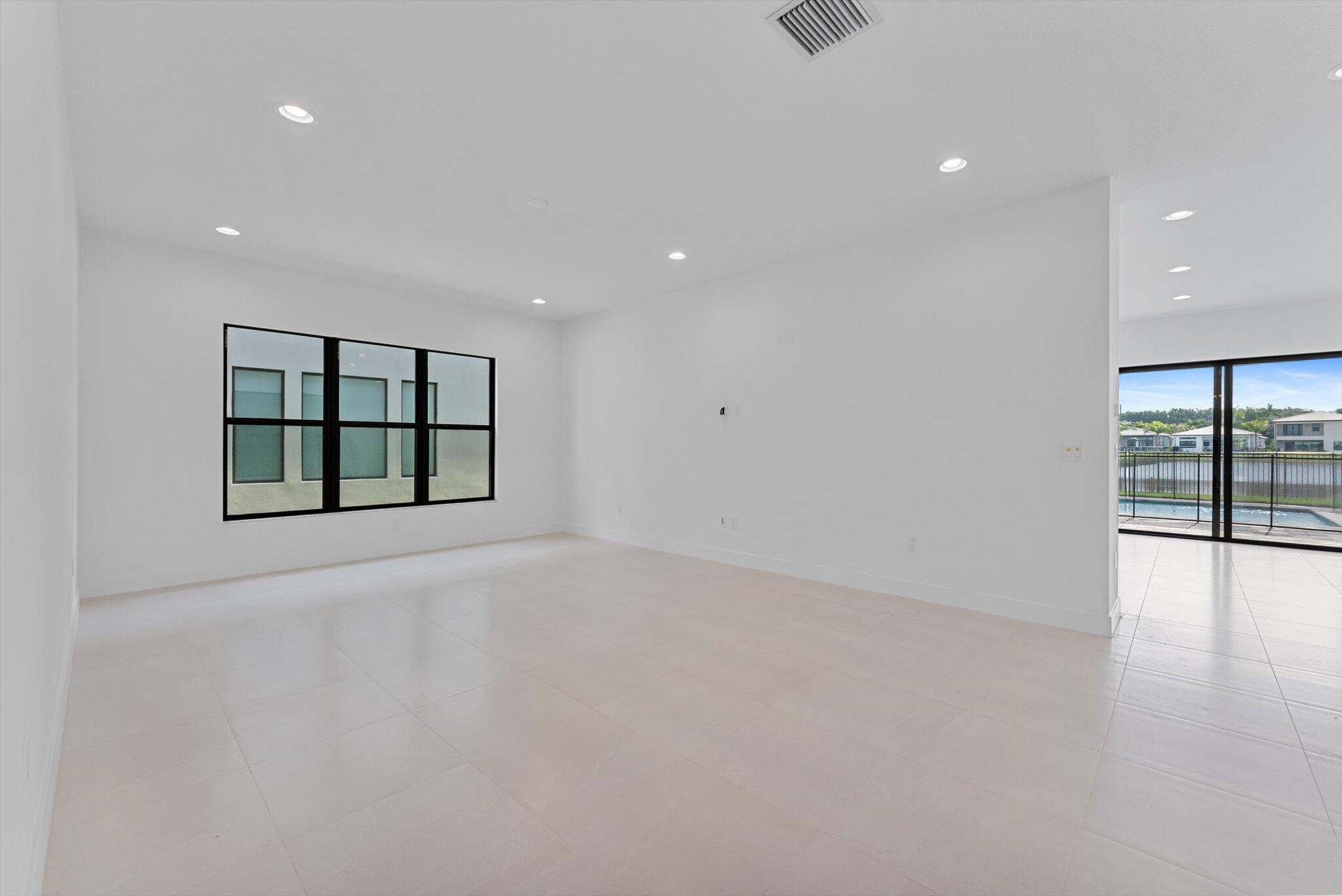 20062 Hirono Lane Property Photo 6