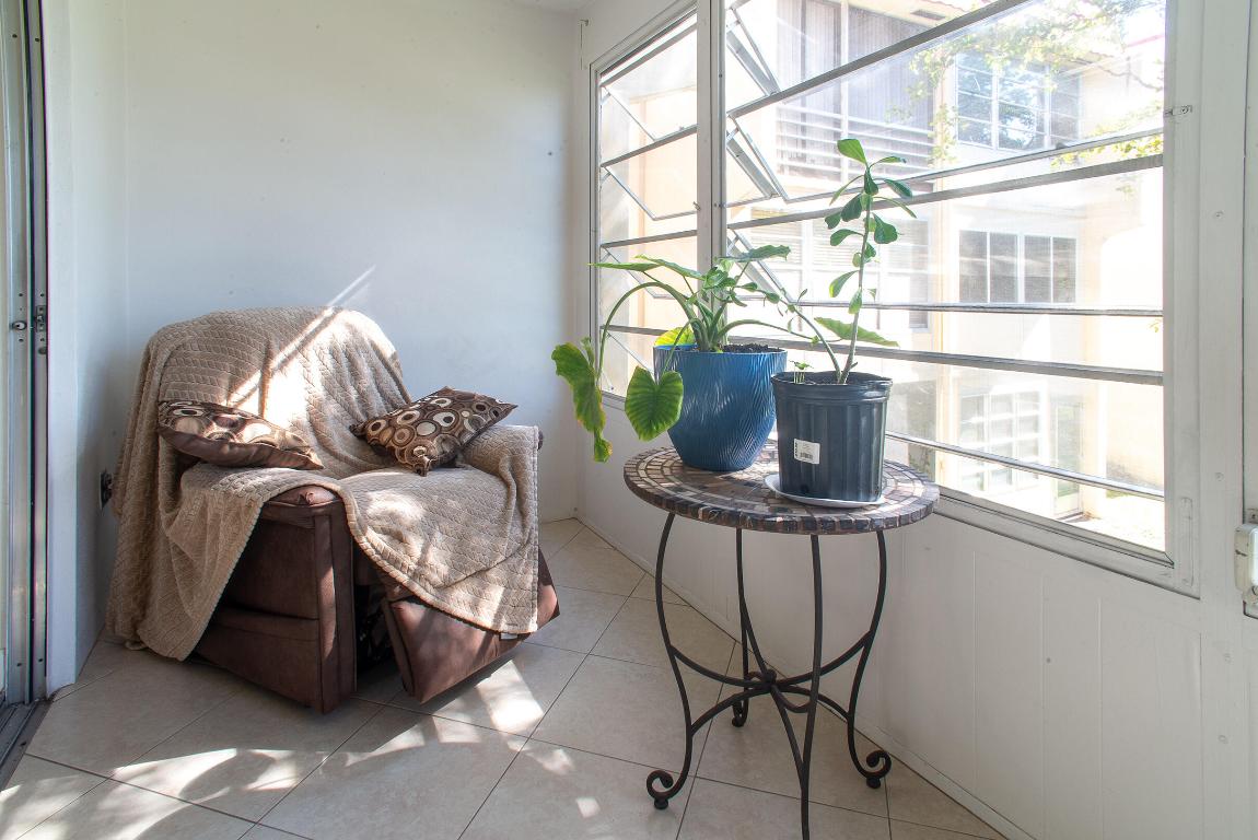 3091 E Sun Sunrise Lakes Drive E 207 Property Photo 8