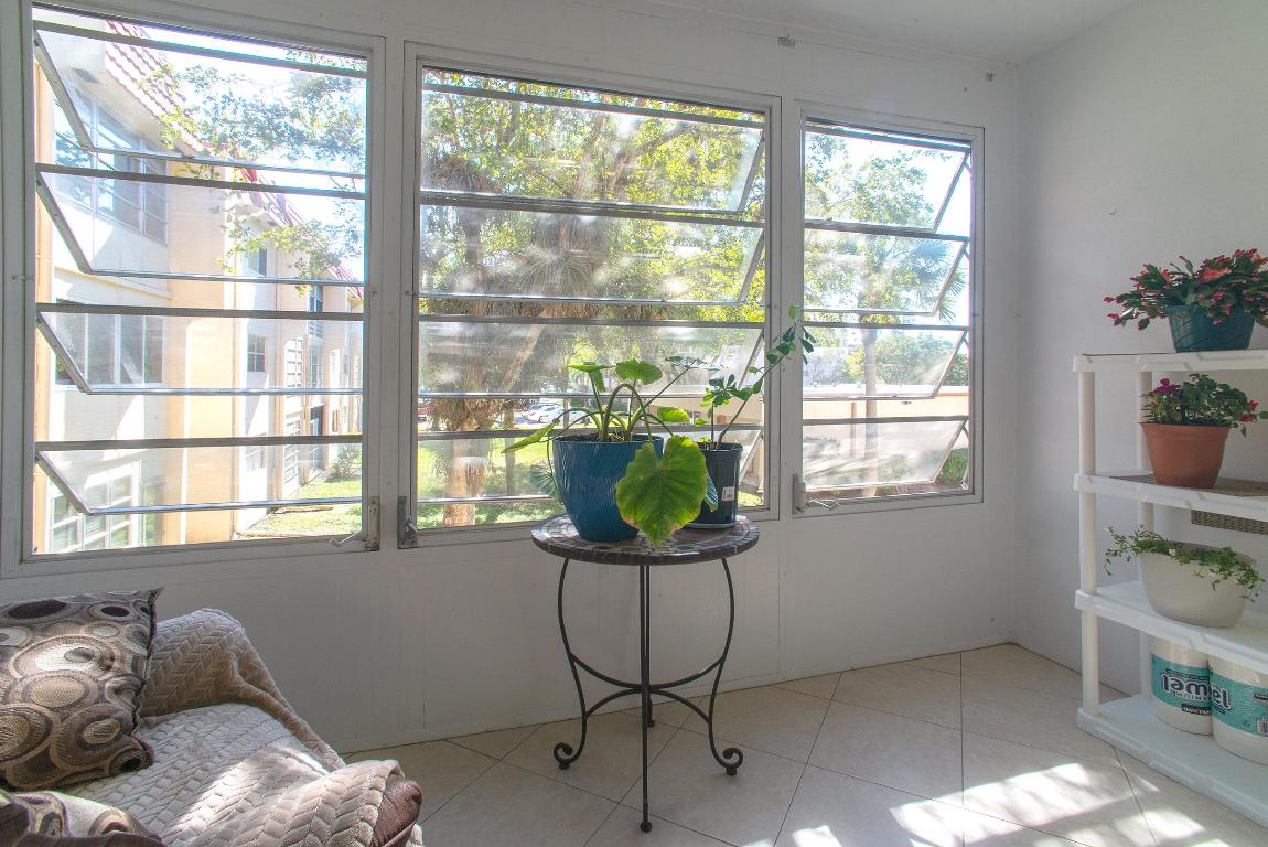 3091 E Sun Sunrise Lakes Drive E 207 Property Photo 9