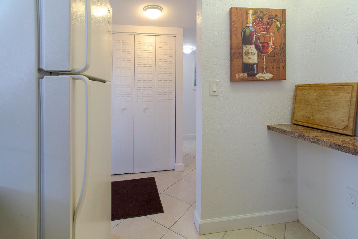 3091 E Sun Sunrise Lakes Drive E 207 Property Photo 13