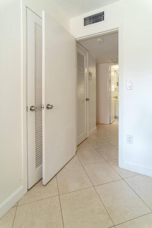 3091 E Sun Sunrise Lakes Drive E 207 Property Photo 23