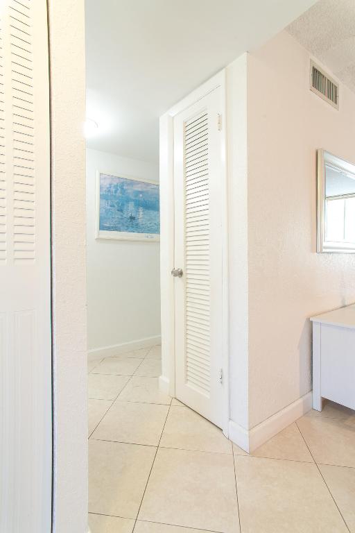 3091 E Sun Sunrise Lakes Drive E 207 Property Photo 26