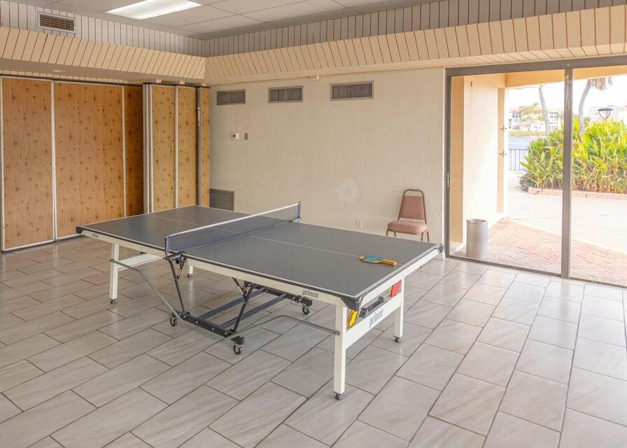 3091 E Sun Sunrise Lakes Drive E 207 Property Photo 38