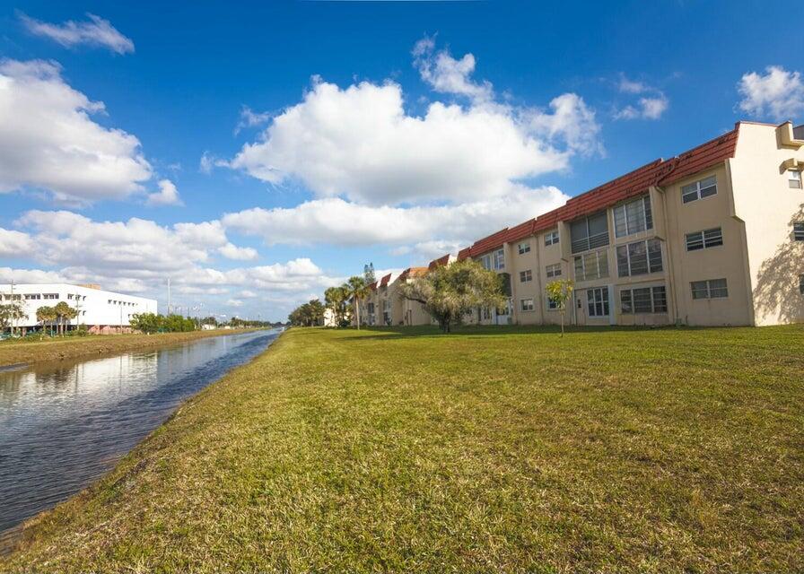 3091 E Sun Sunrise Lakes Drive E 207 Property Photo 48