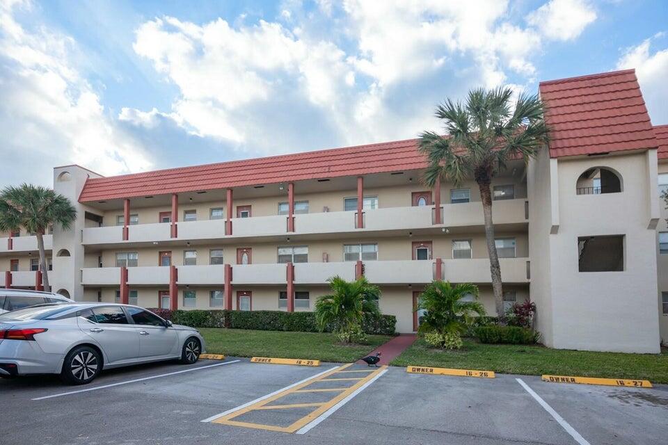 3091 E Sun Sunrise Lakes Drive E 207 Property Photo 50