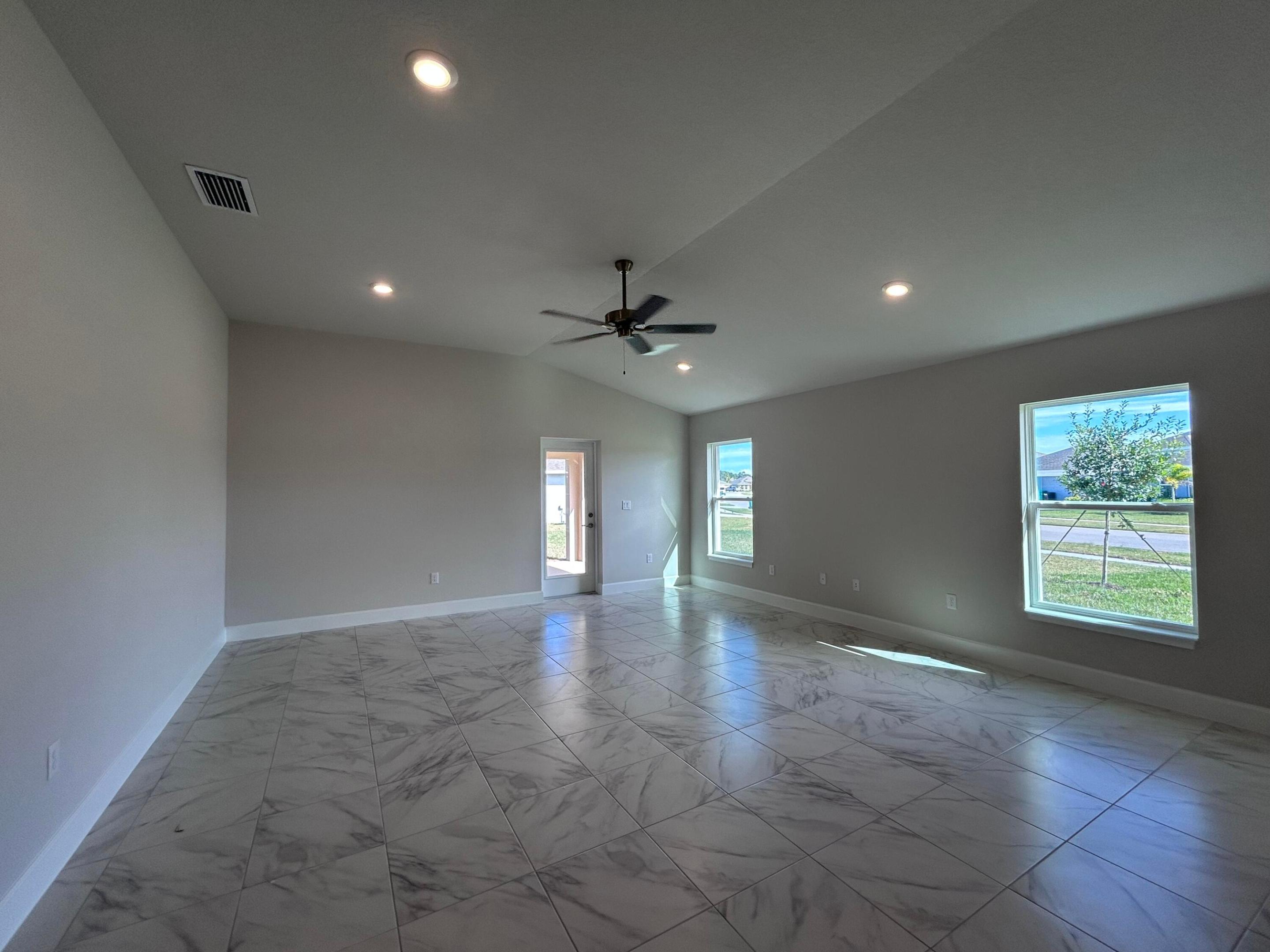 5728 Waterstone Boulevard Property Photo 7