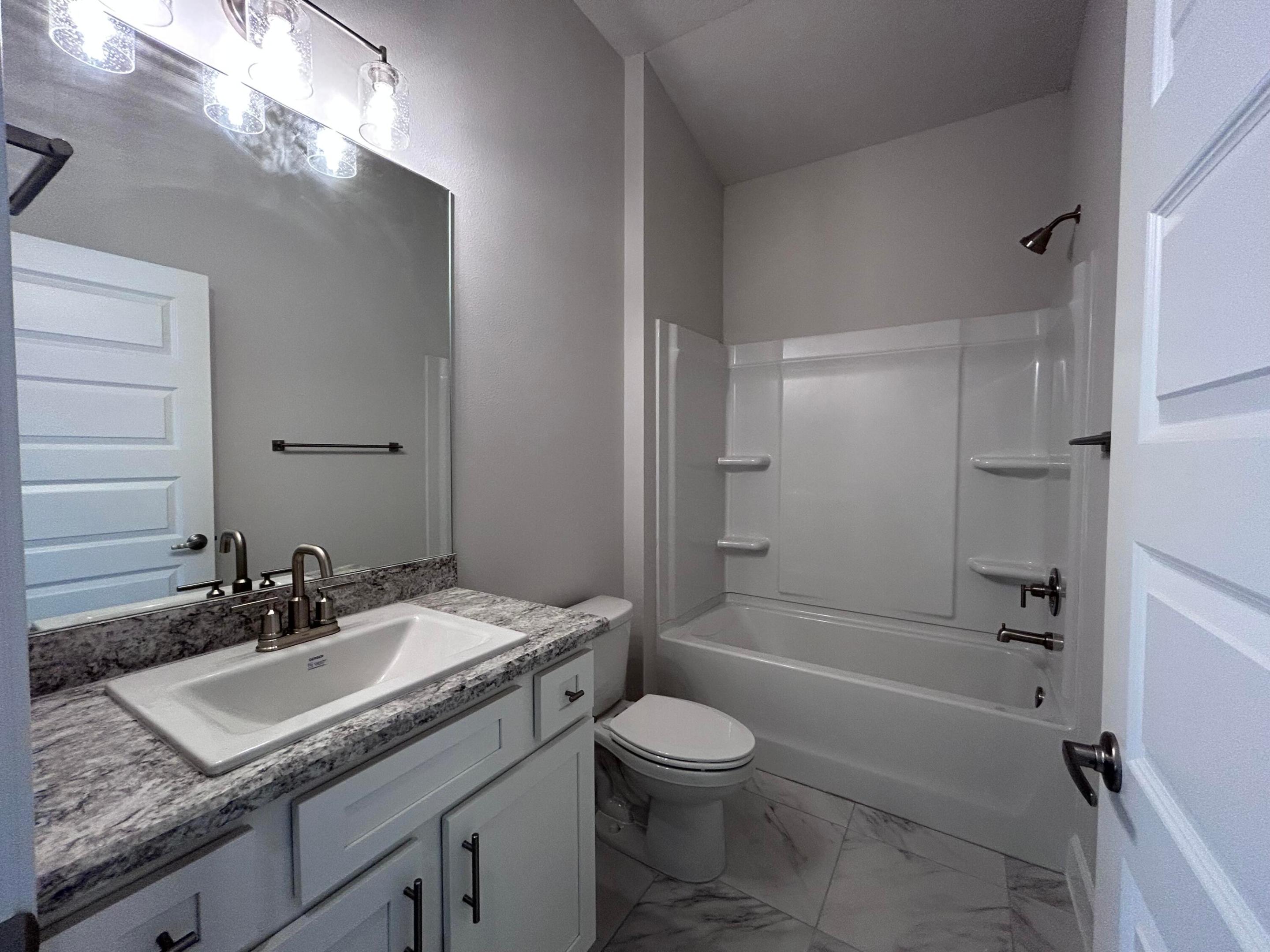 5728 Waterstone Boulevard Property Photo 14