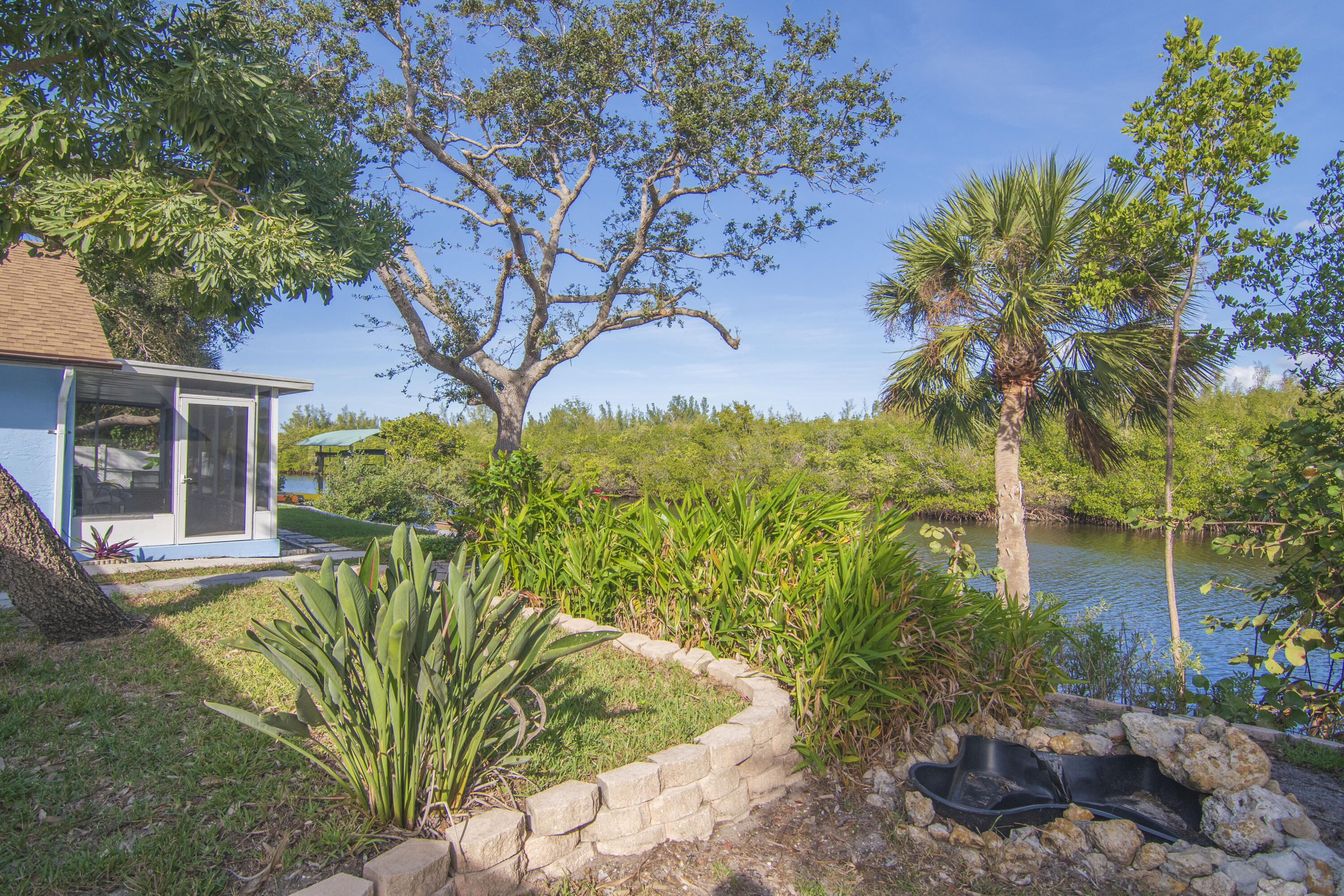 922 Jackson Way Property Photo 4