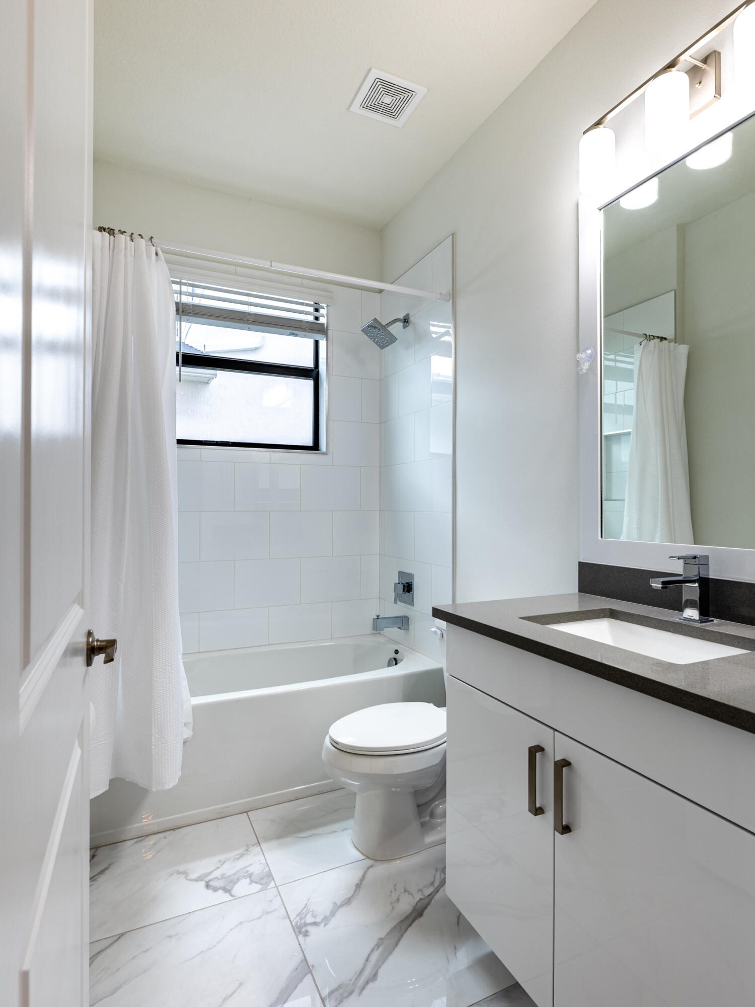 7191 Montereal Path Property Photo 6