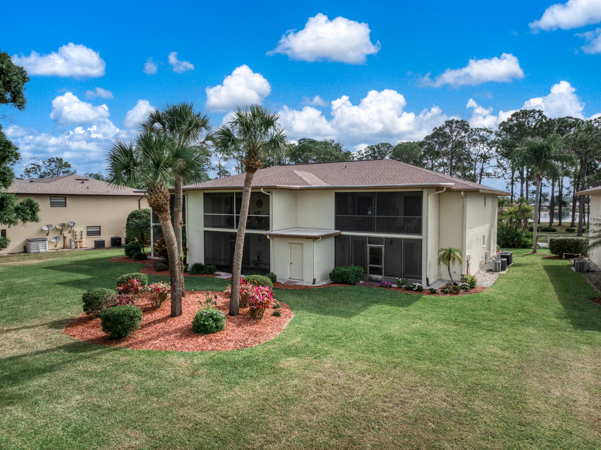 3833 Edgewater Drive Property Photo 40