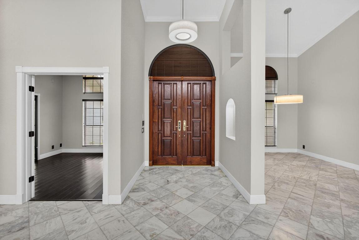 1295 Longlea Terrace Property Photo 10