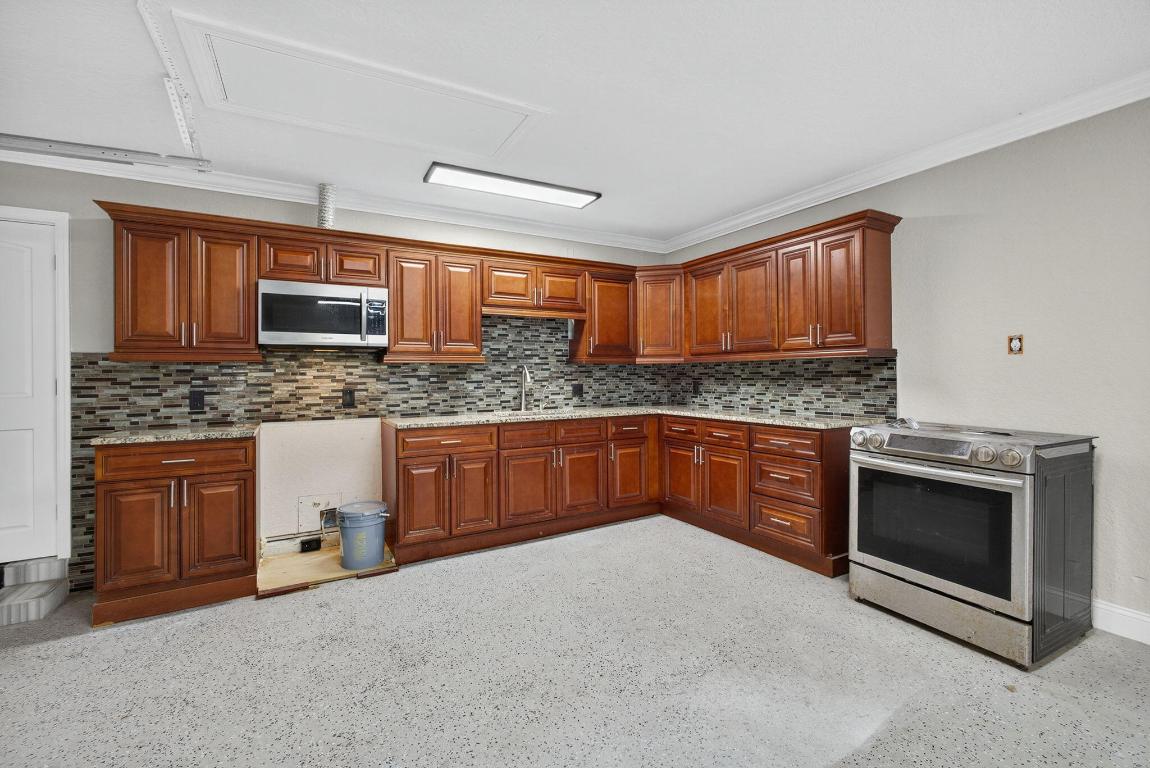 1295 Longlea Terrace Property Photo 67