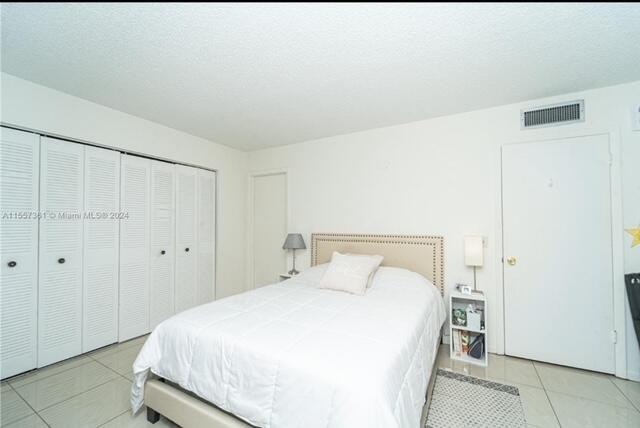 185 Normandy D Property Photo 7