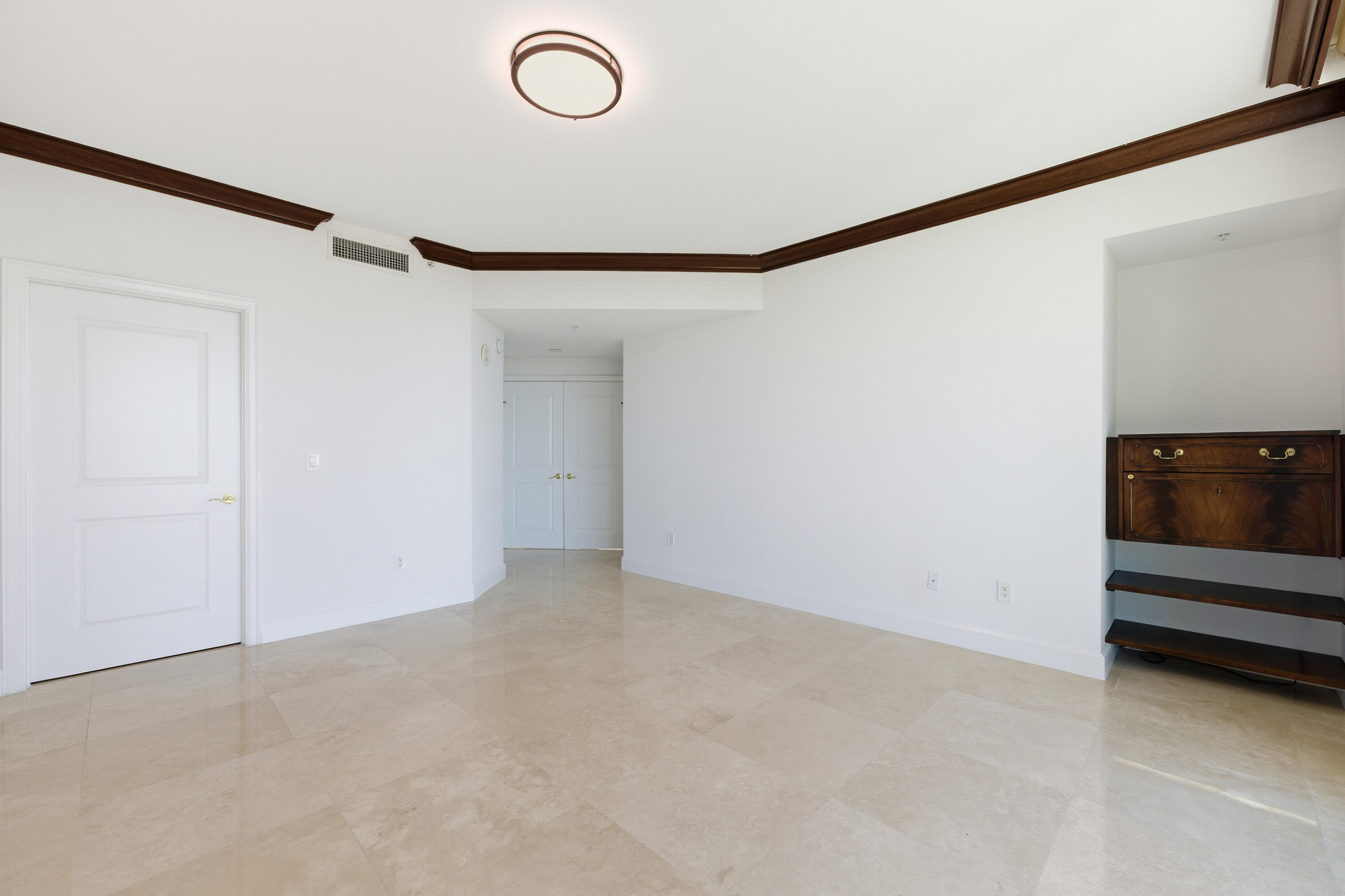 1063 Hillsboro Mile 301 Property Photo 30