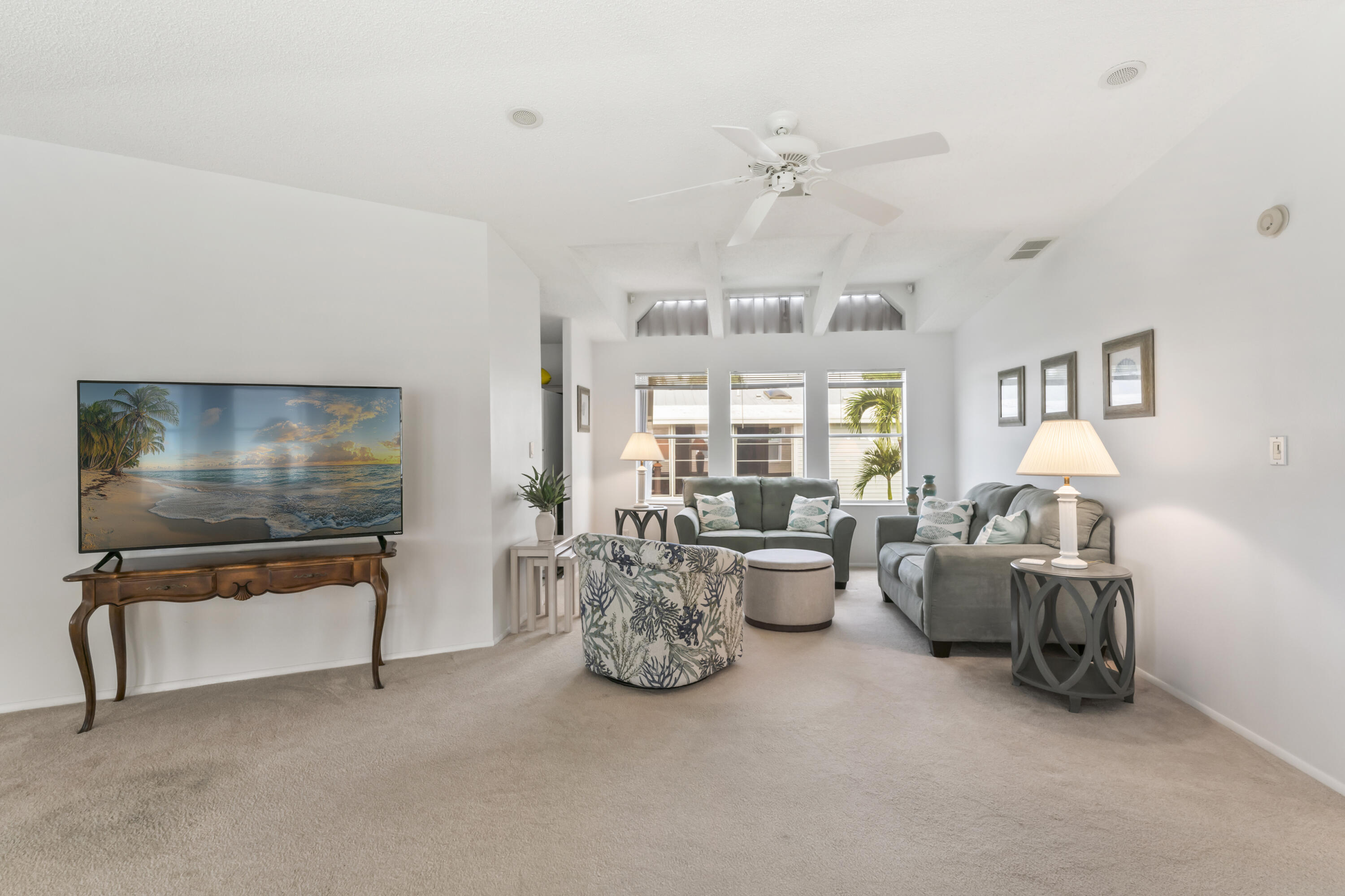 8913 Sw Chevy Circle Property Photo 6