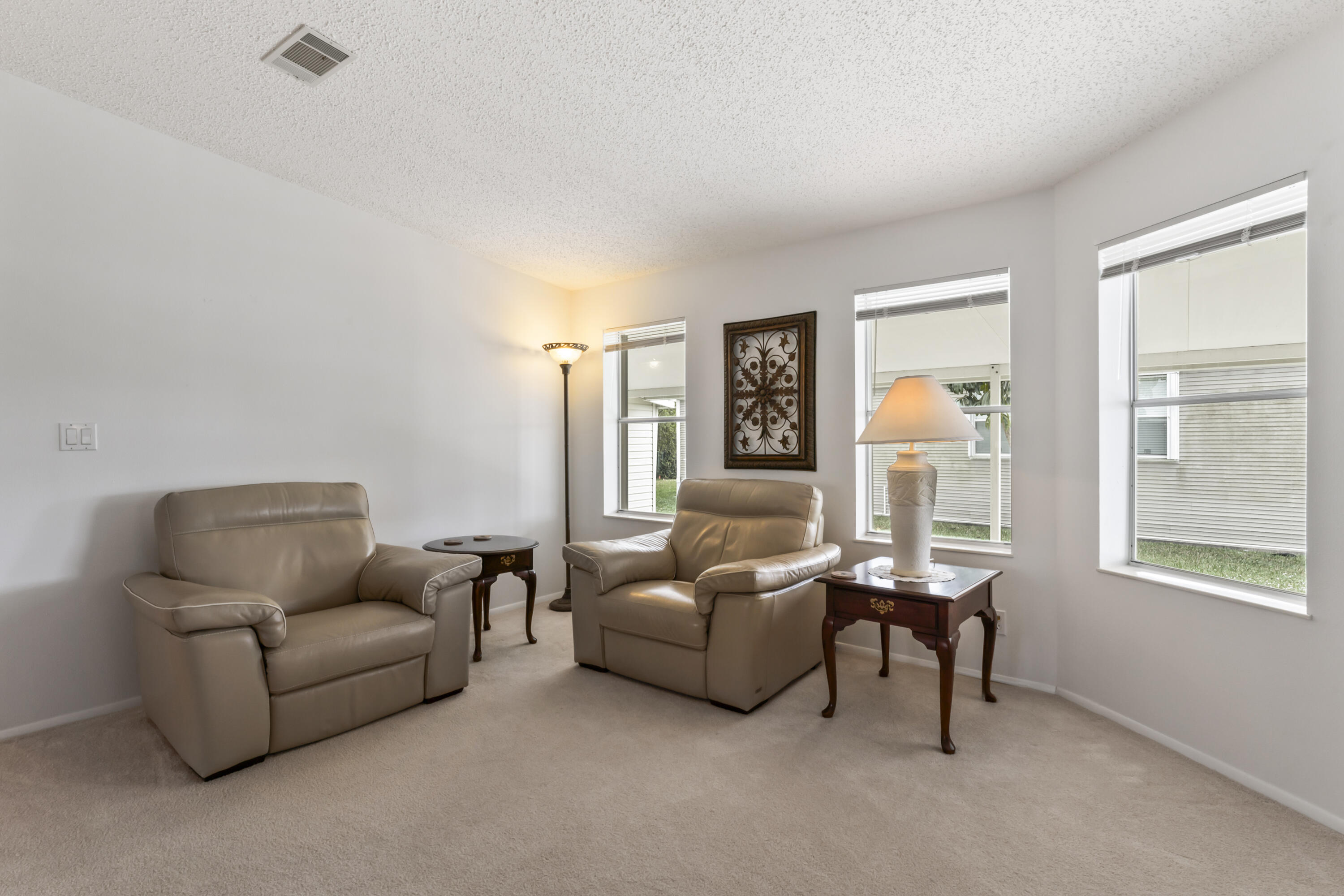 8913 Sw Chevy Circle Property Photo 7