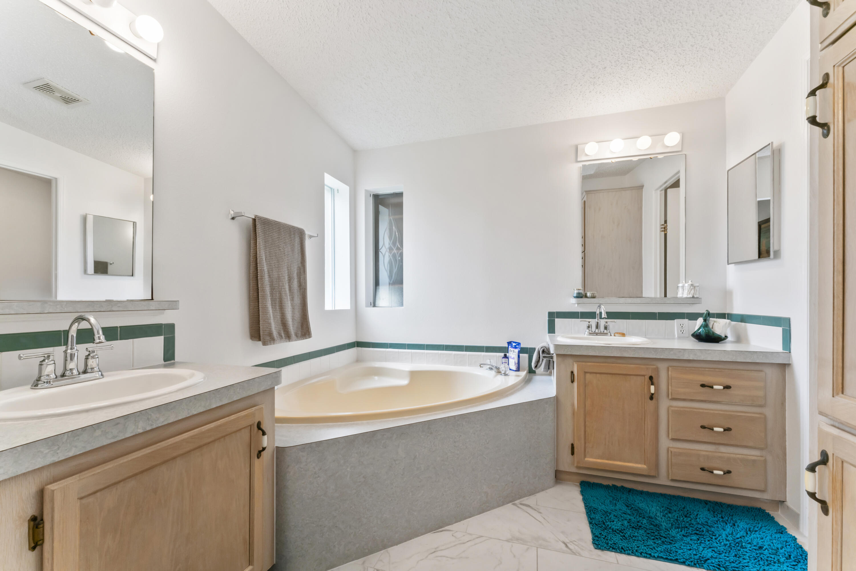 8913 Sw Chevy Circle Property Photo 13