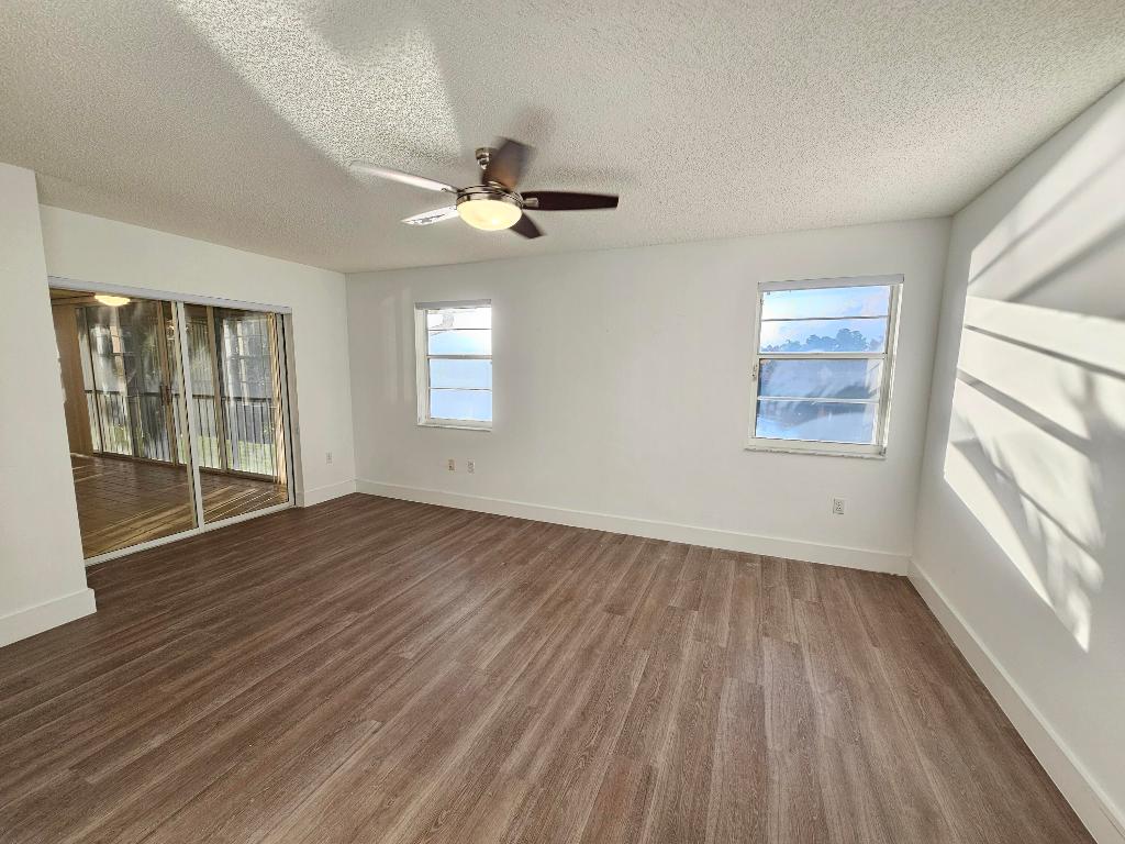 9637 Shadybrook Drive 201 Property Photo 13