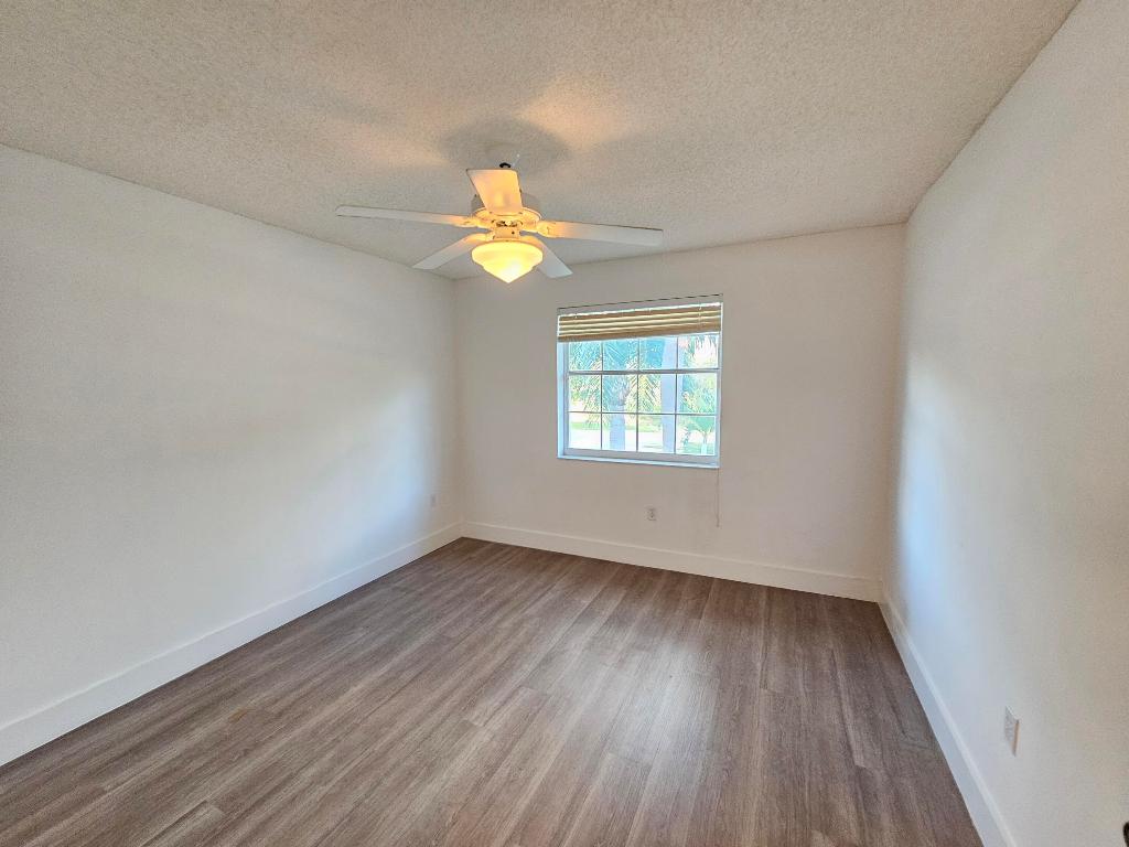 9637 Shadybrook Drive 201 Property Photo 18