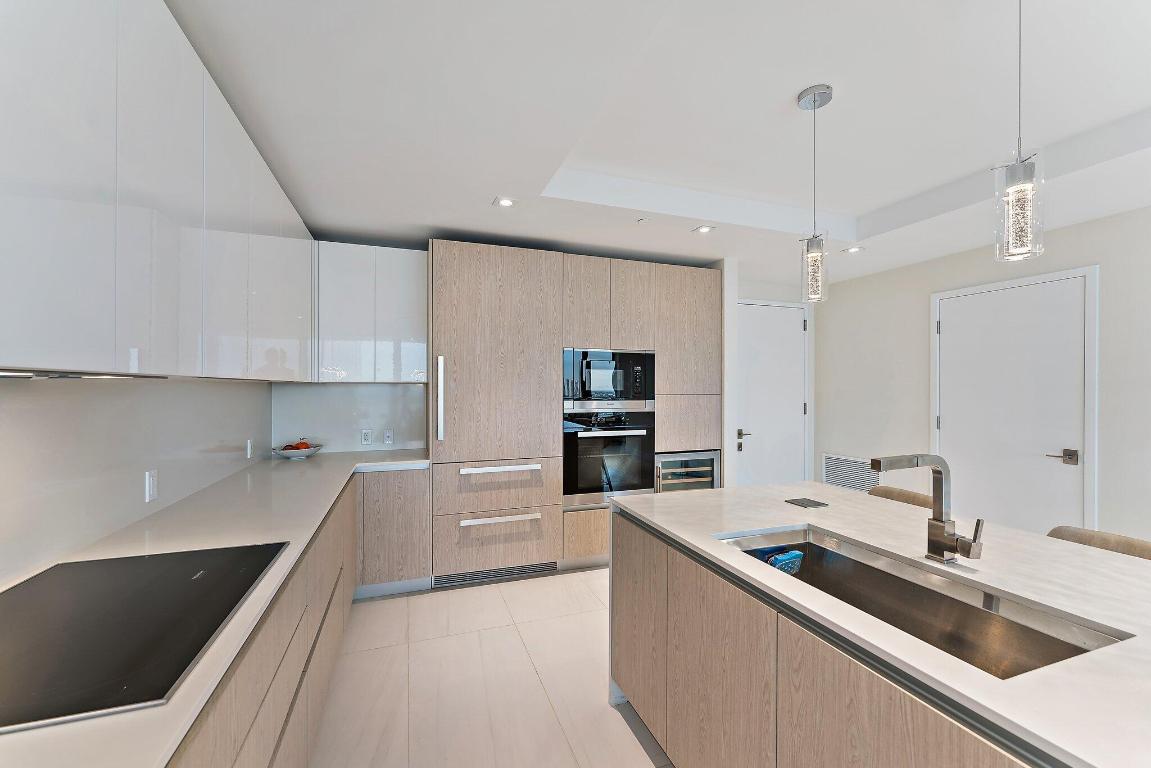 3100 N Ocean Drive 1501 Property Photo 5