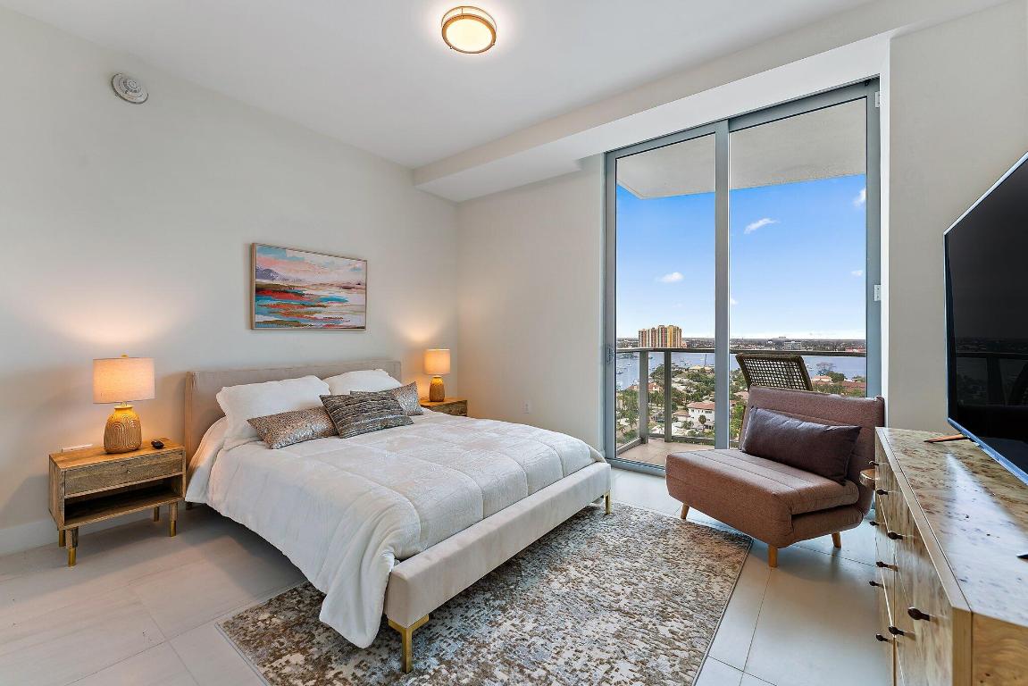 3100 N Ocean Drive 1501 Property Photo 14