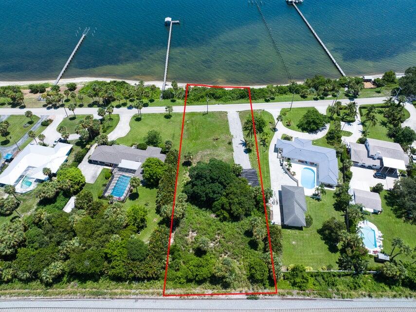 1811 S Indian River Drive Property Photo 1