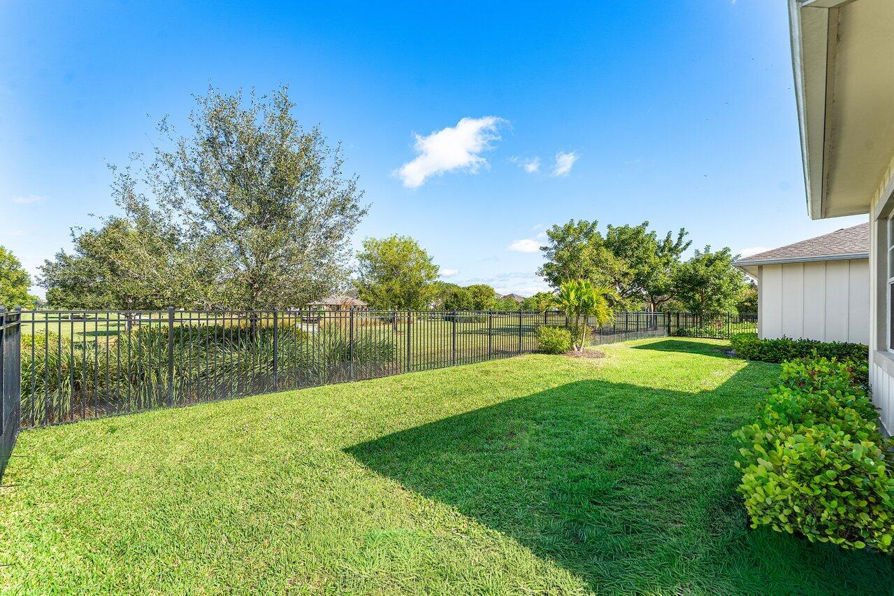 940 Hookline Circle Property Photo 47