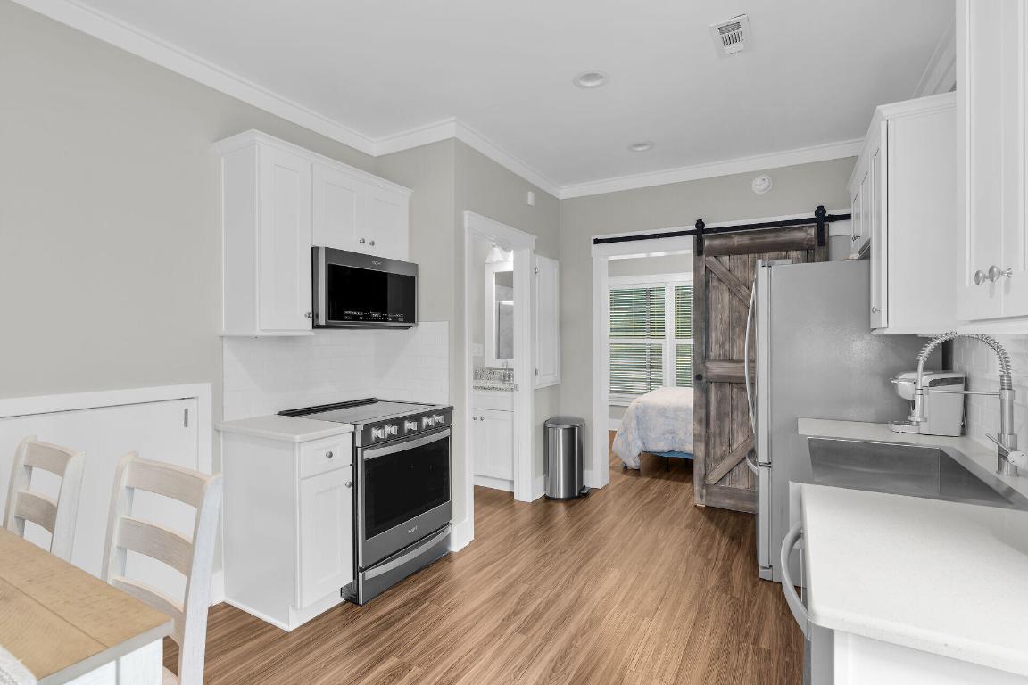 101 11th Street 19 Property Photo 5