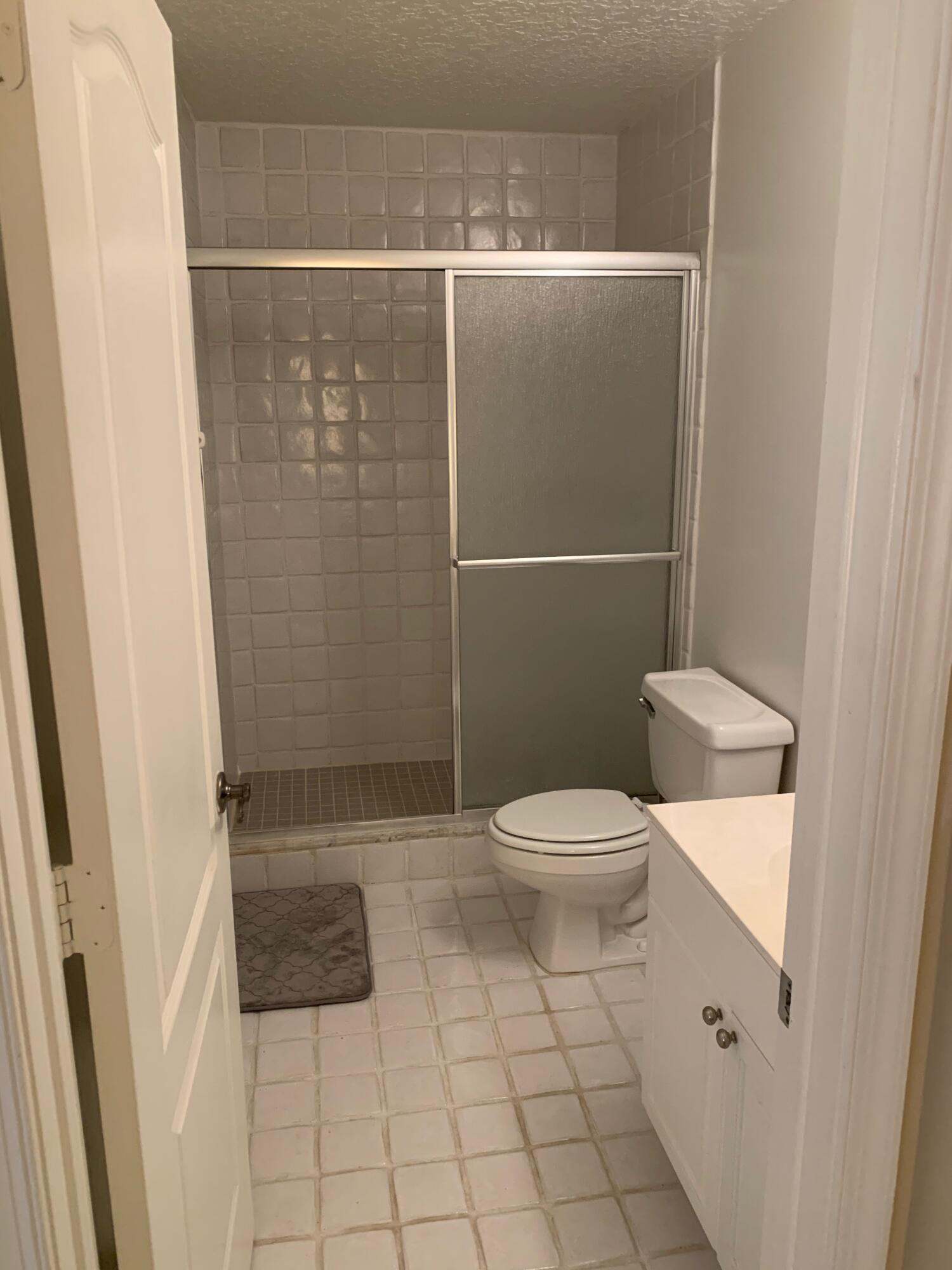 49 Uno Lago Drive Property Photo 12
