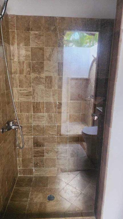 143 00 Property Photo 17