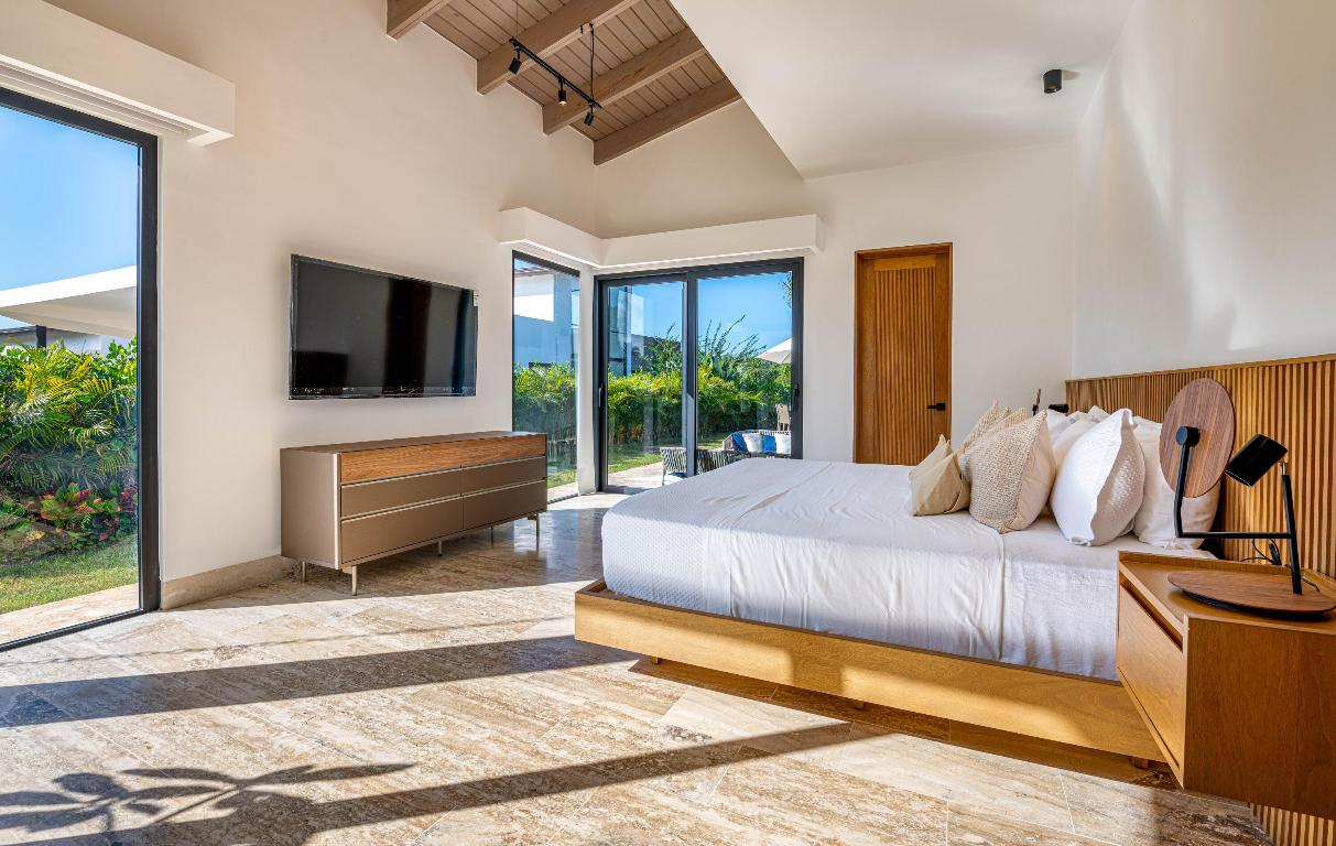 1 00 Property Photo 22