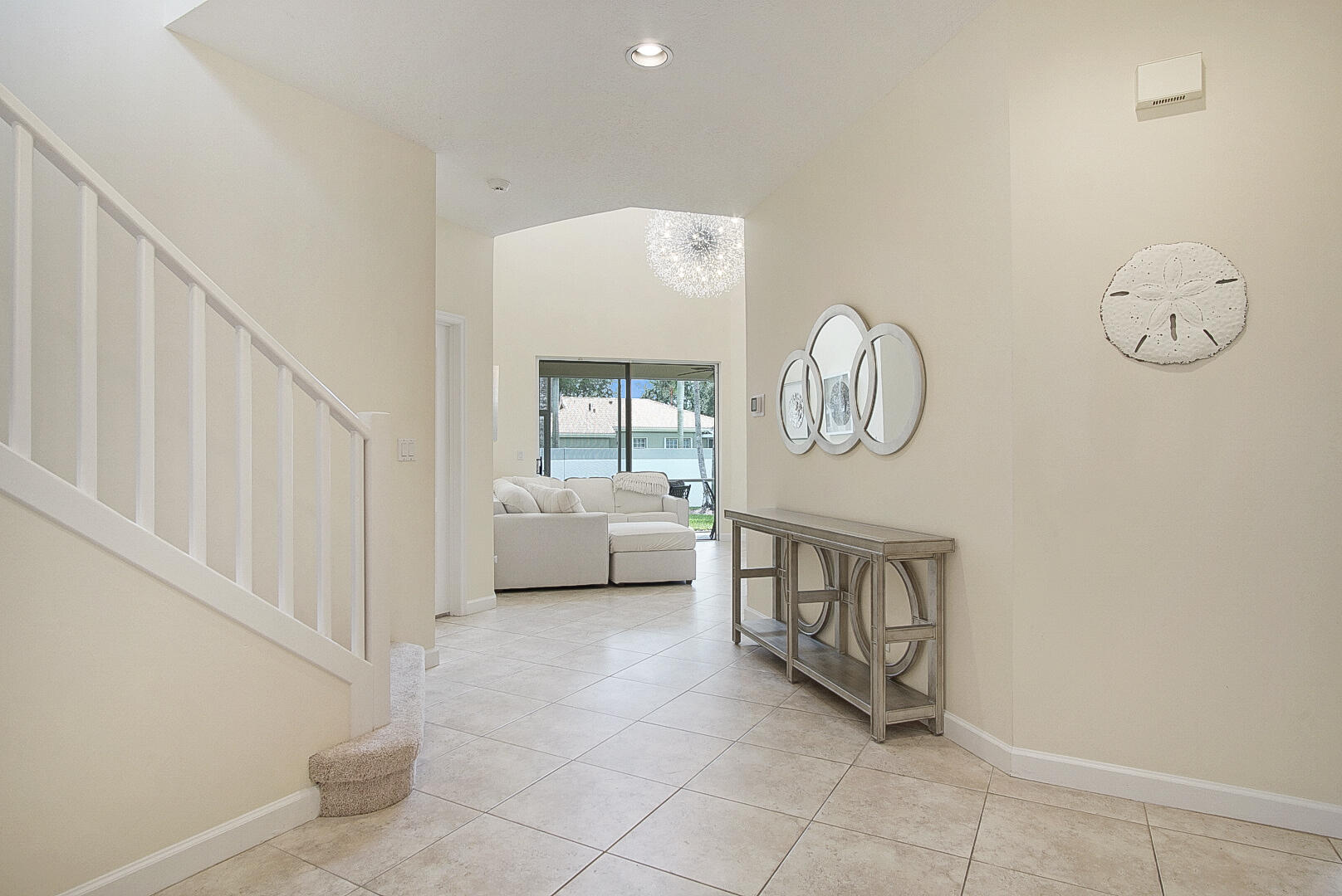8176 Quail Meadow Way Property Photo 6