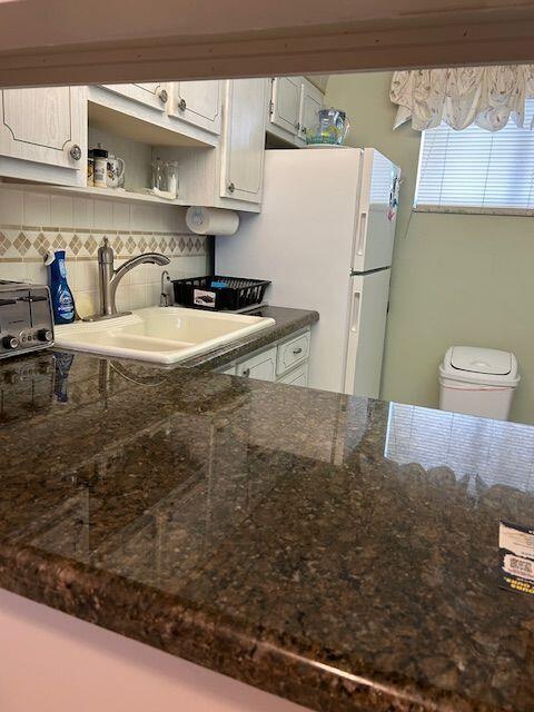 2615 S Garden Drive 103 Property Photo 2