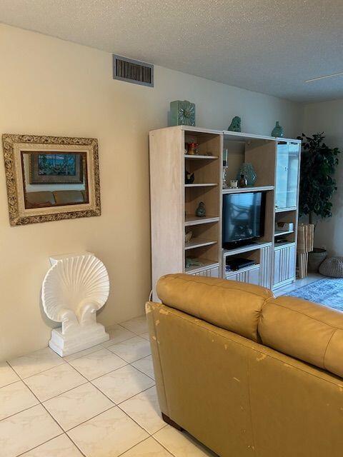 2615 S Garden Drive 103 Property Photo 7